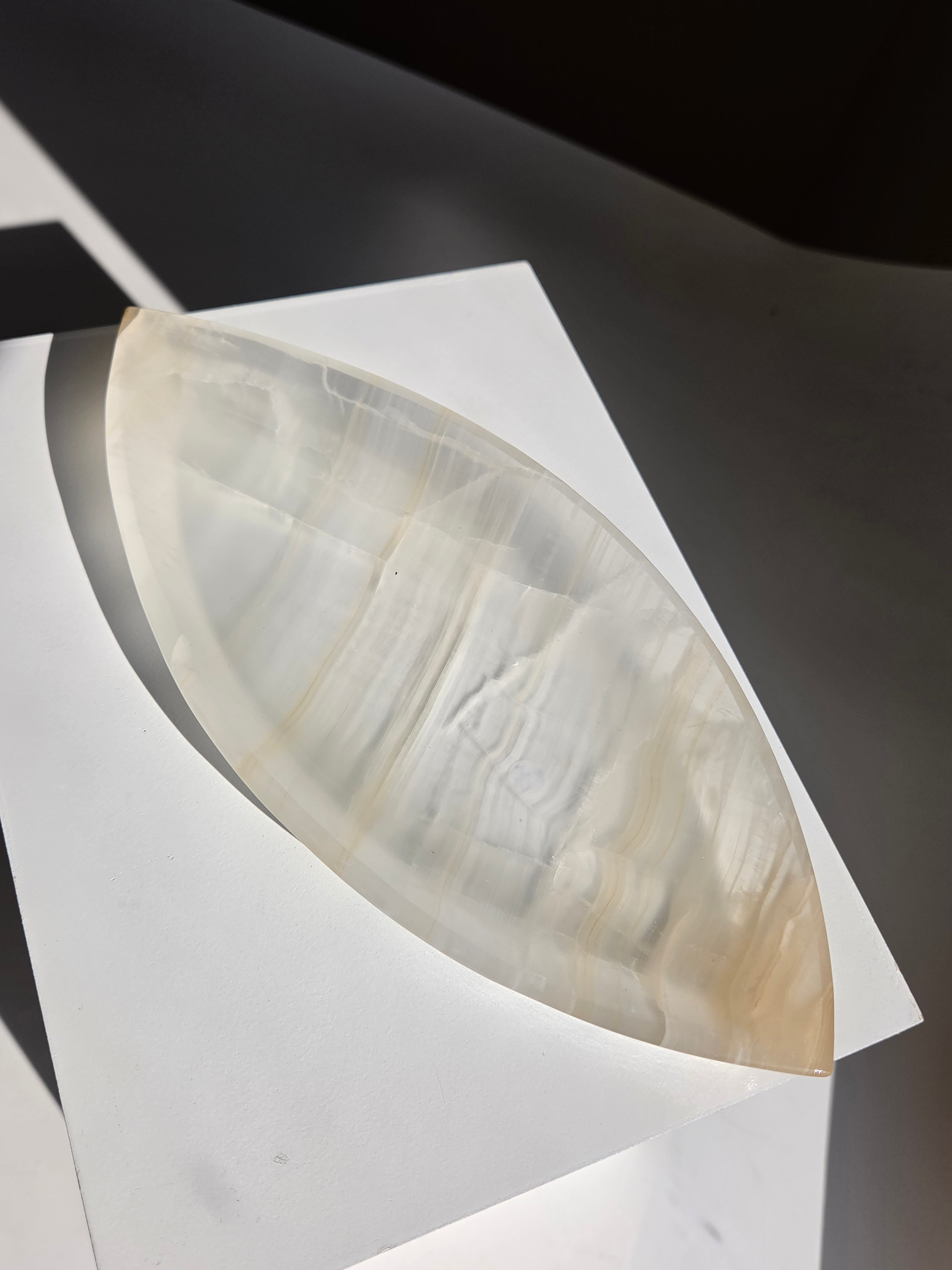 Onyx Marquise Dish 006