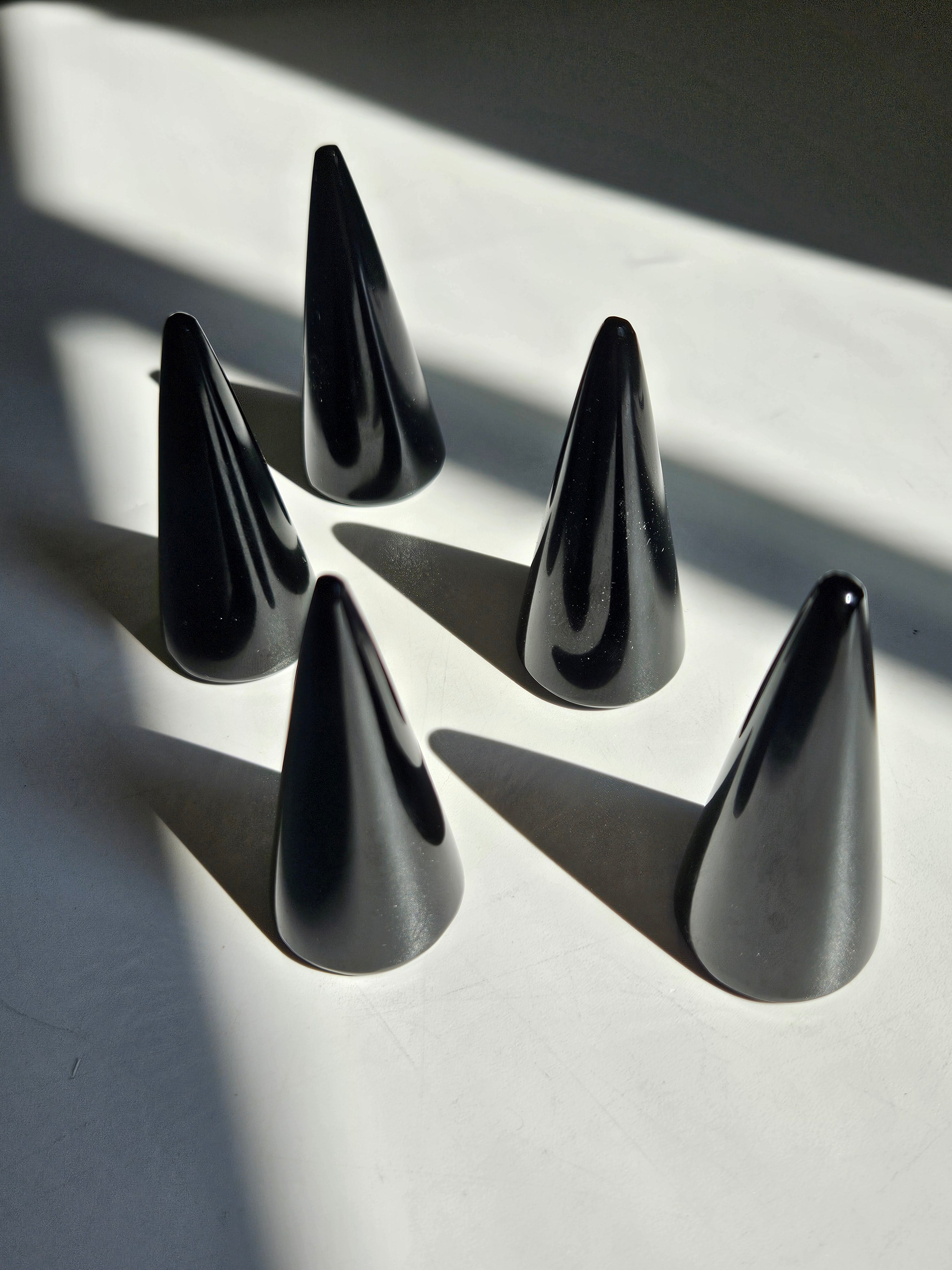 Obsidian Ring holder