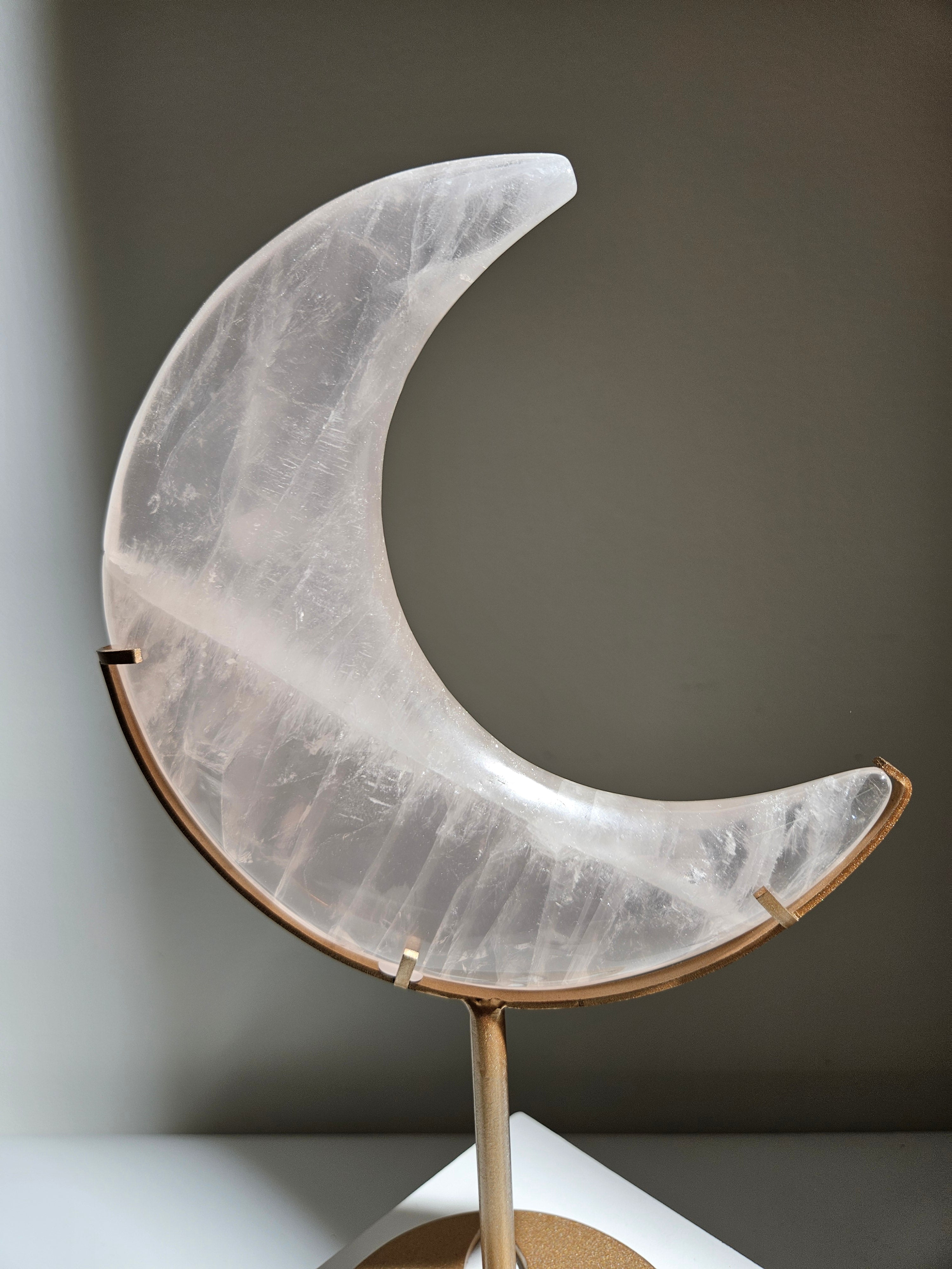 Rose Quartz Moon on Stand 002