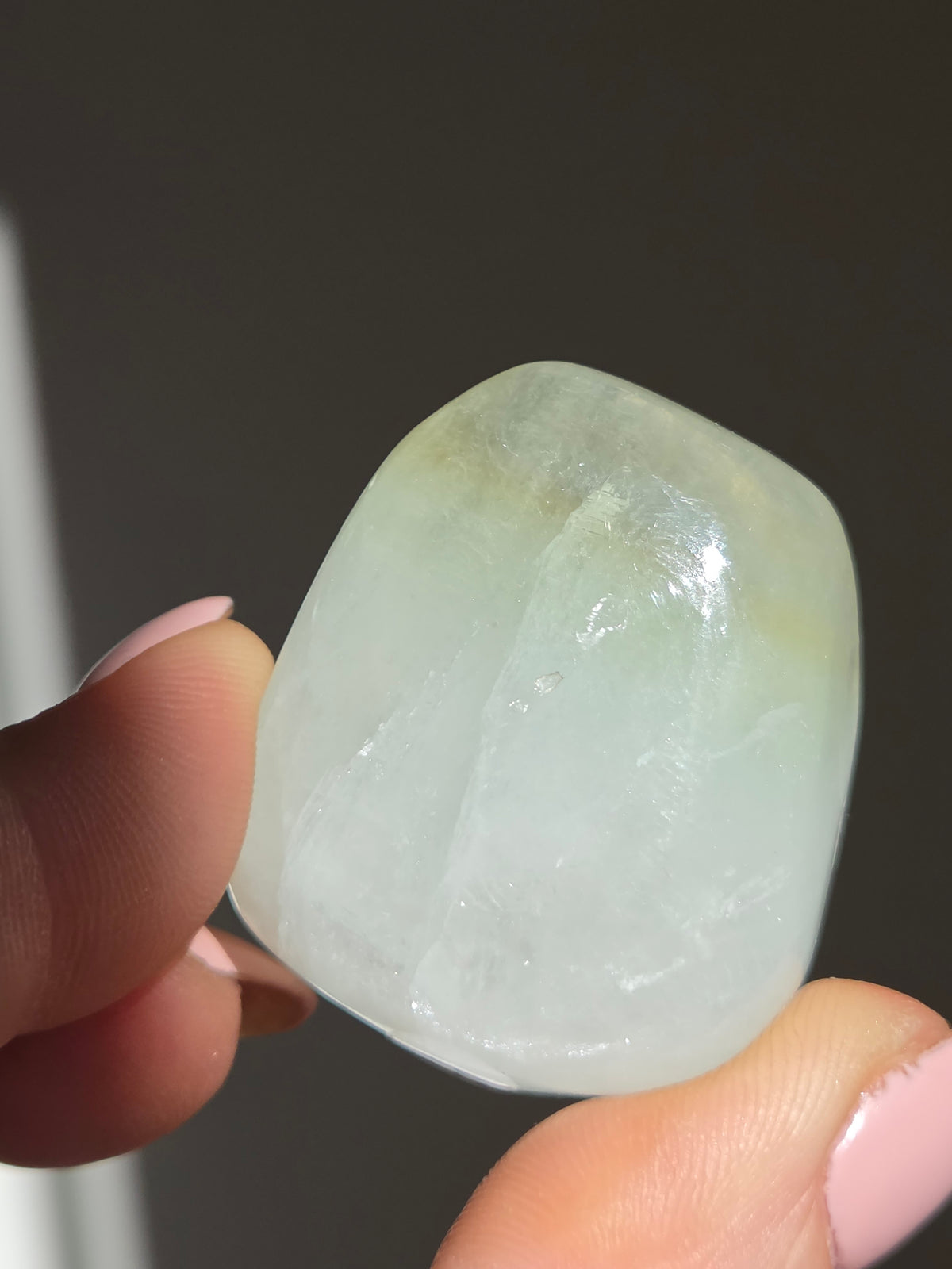 Minty Apophyllite Tumbled 004