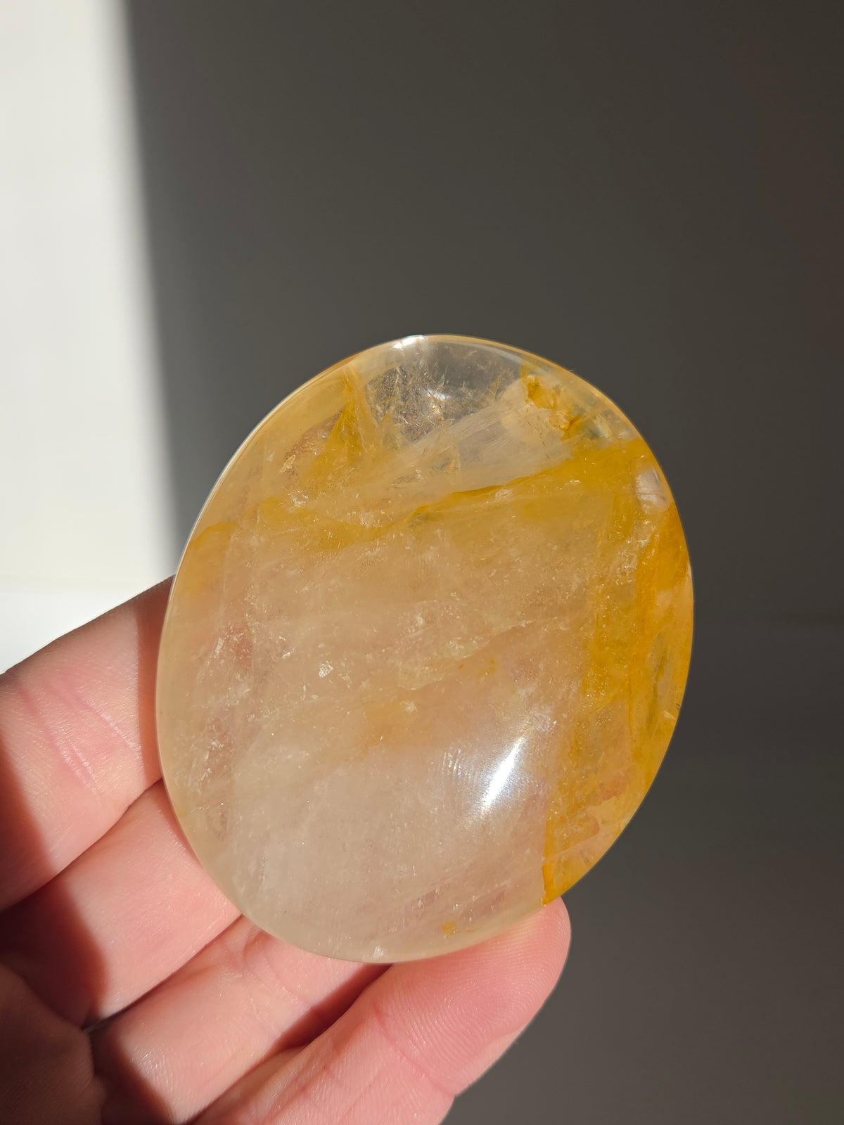 Golden Healer Palmstone 004