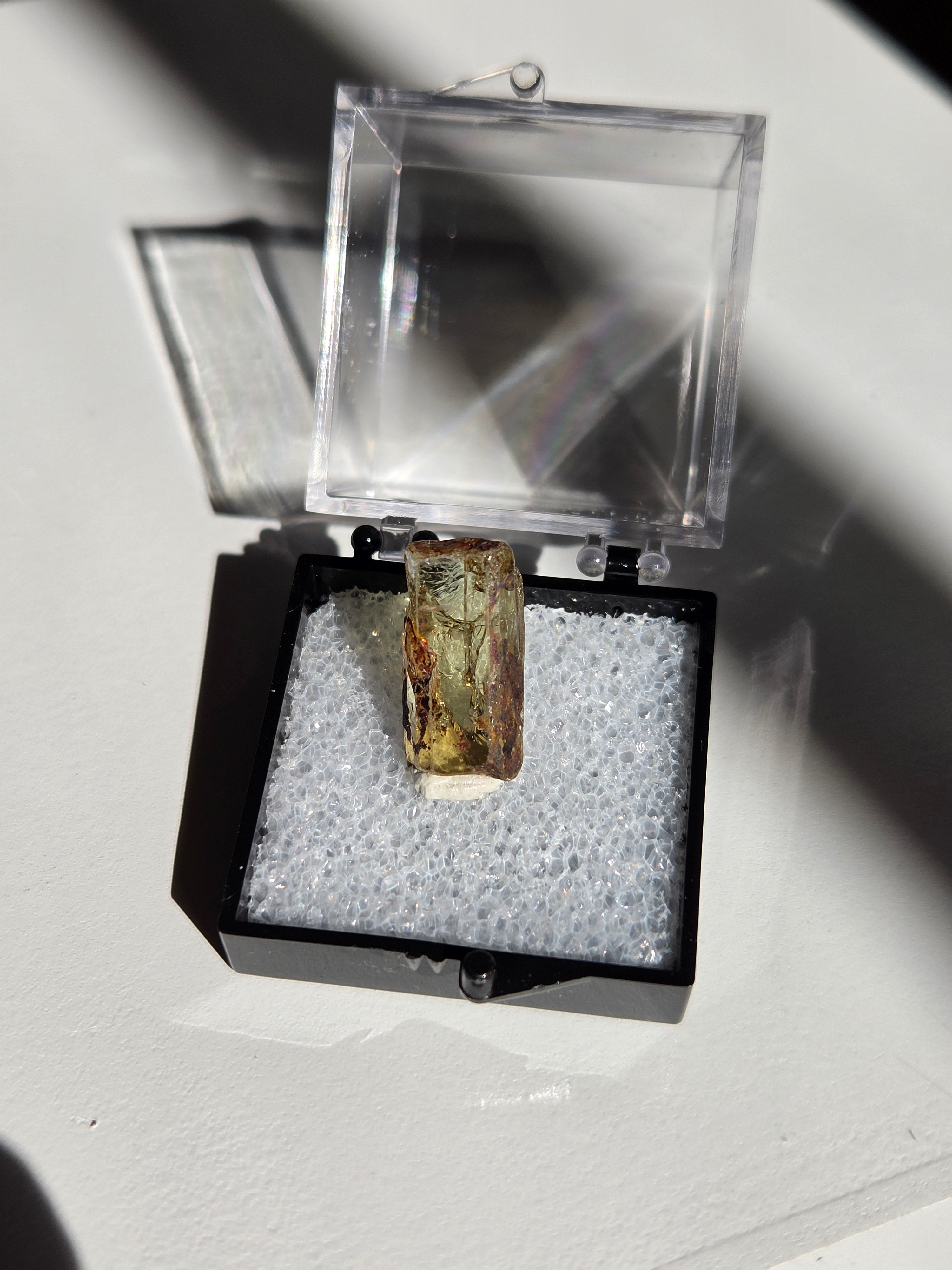 Golden Apatite x Hematite 003