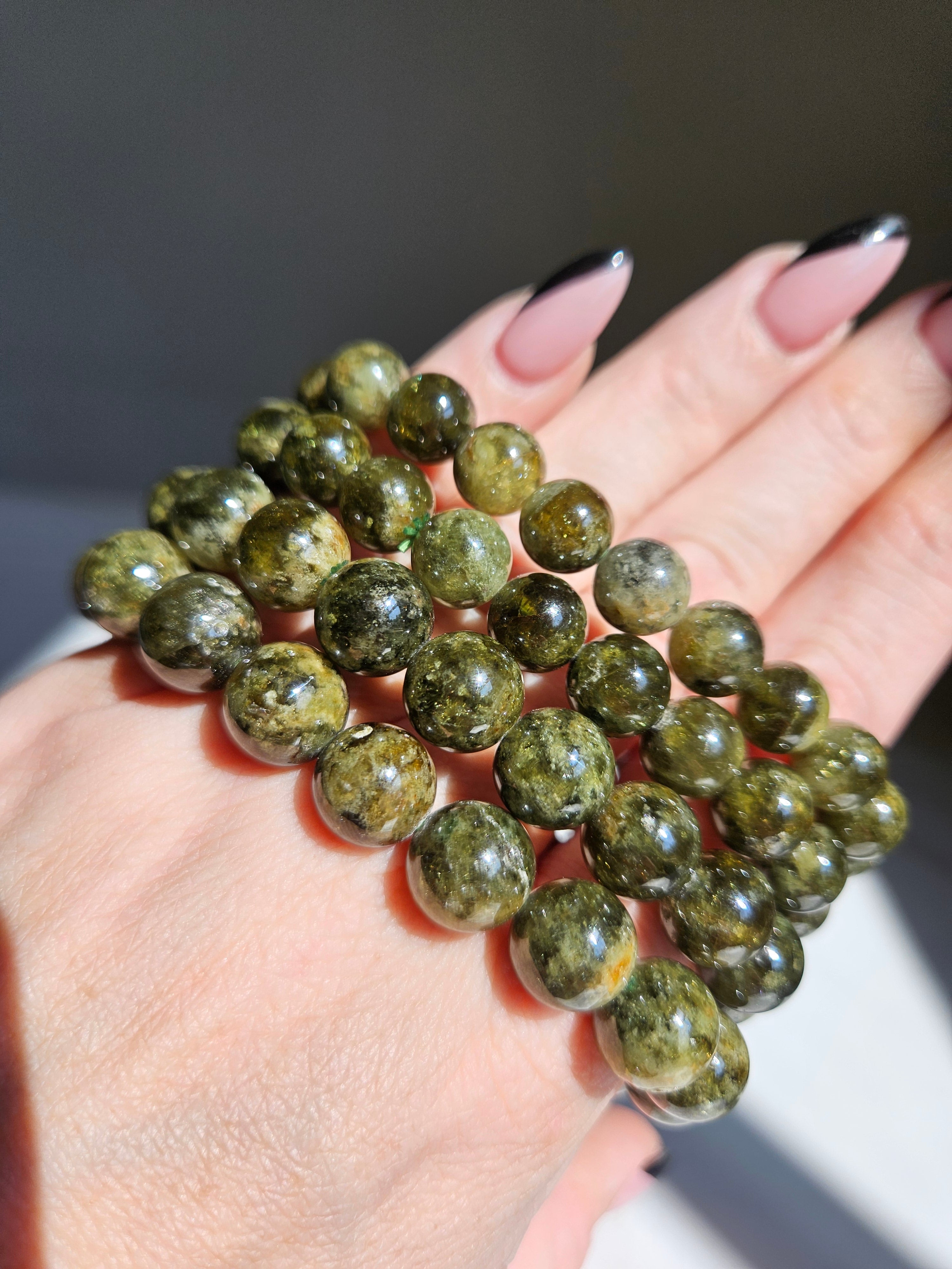 Tsavorite Garnet bracelet | 6mm