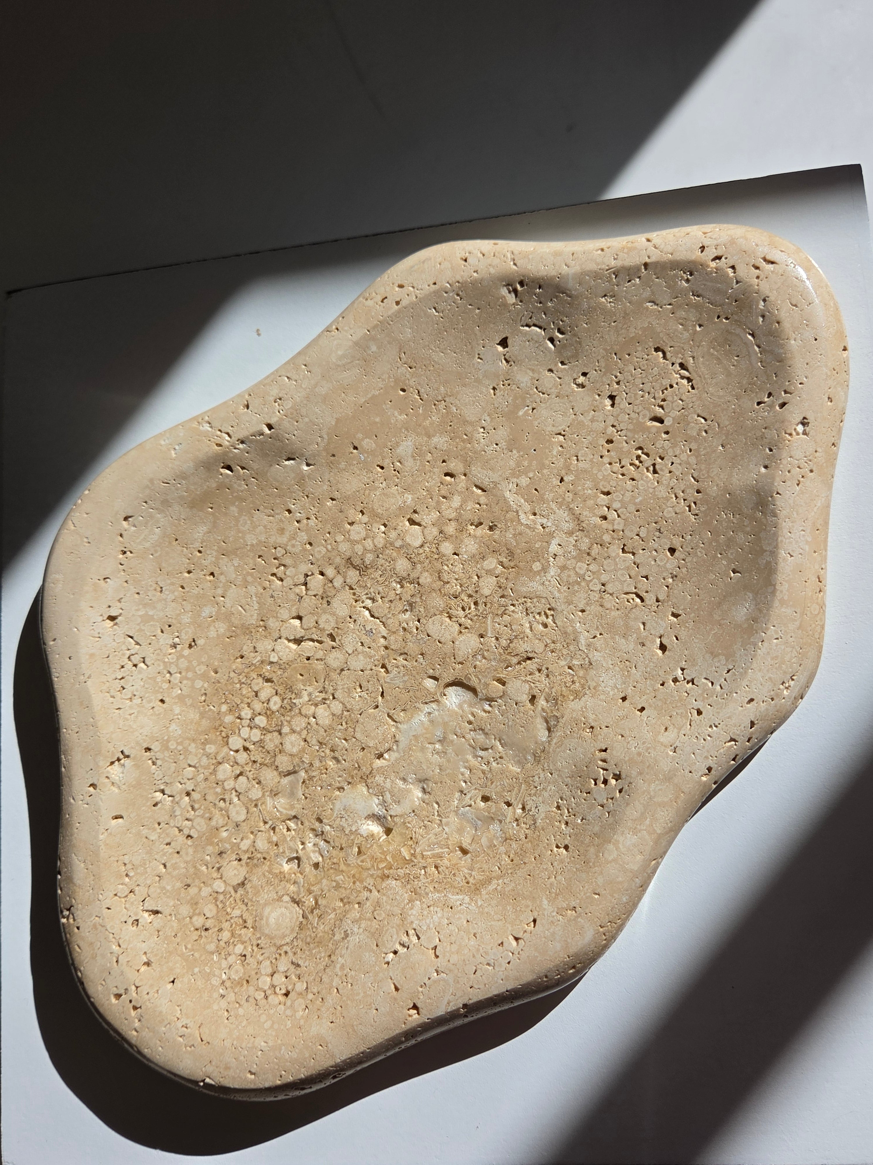 Travertine Cloud Dish 001