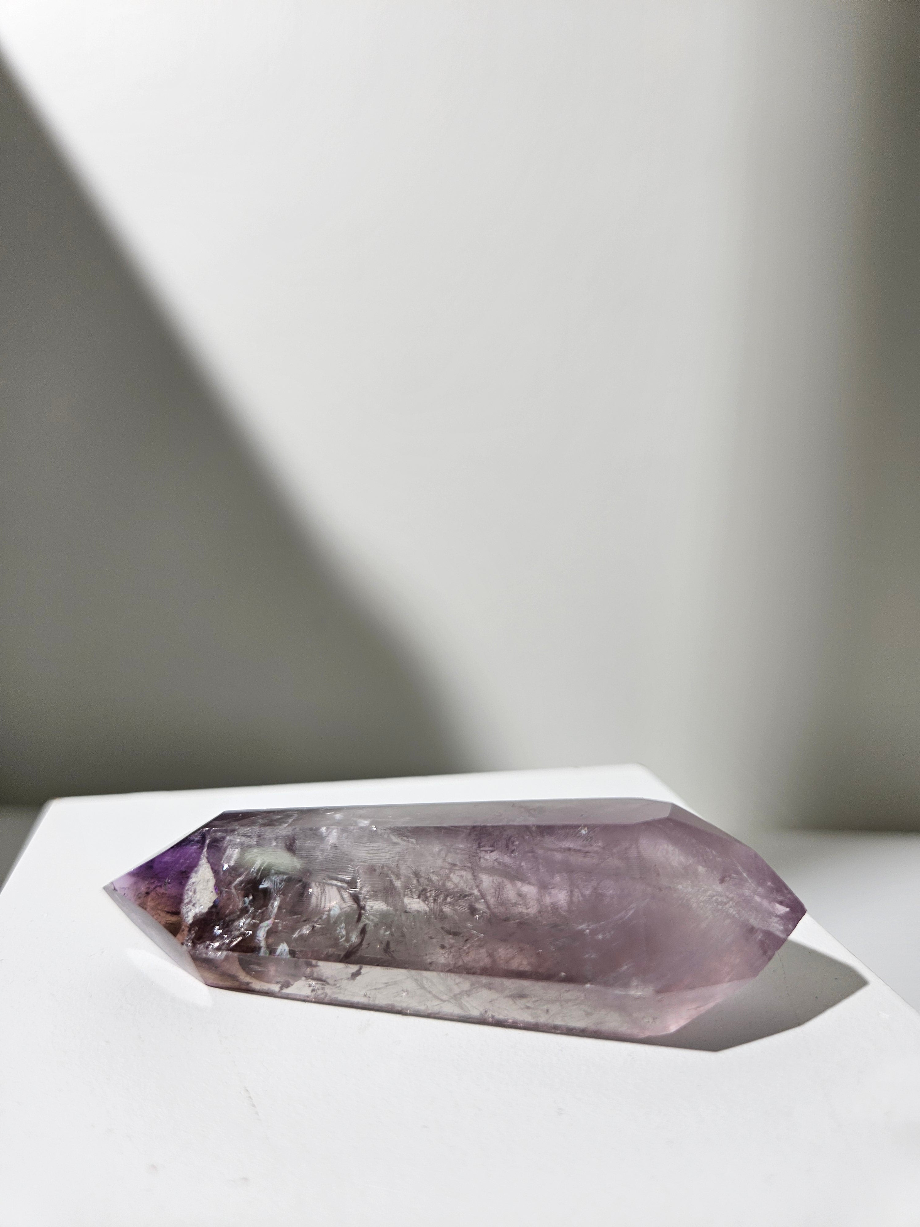 Phantom Amethyst Wand 001