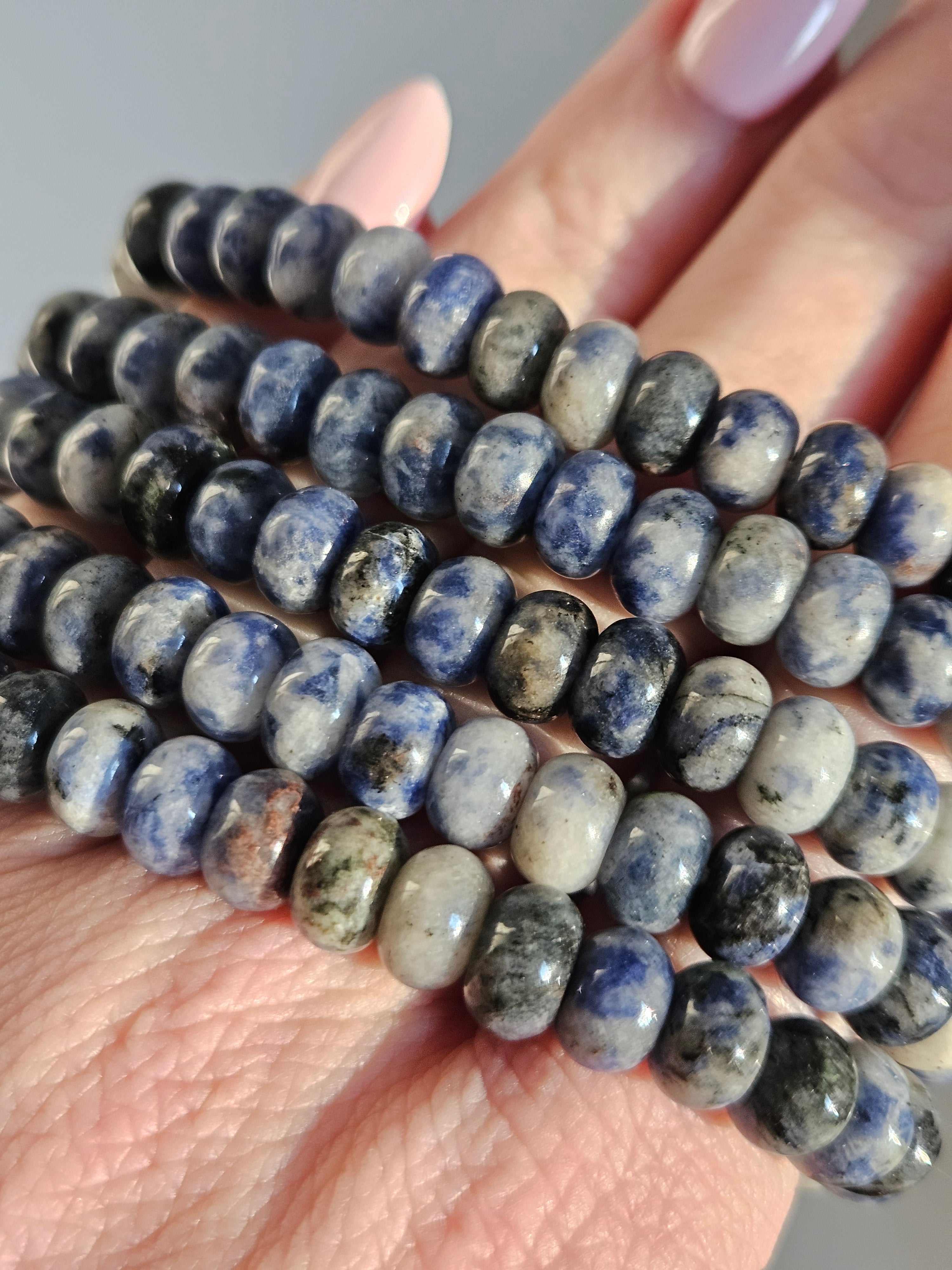 Sodalite bracelet | donut beads