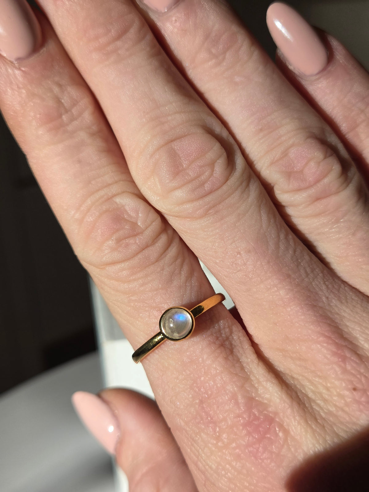 Size ten | Moonstone Ring | gold 038