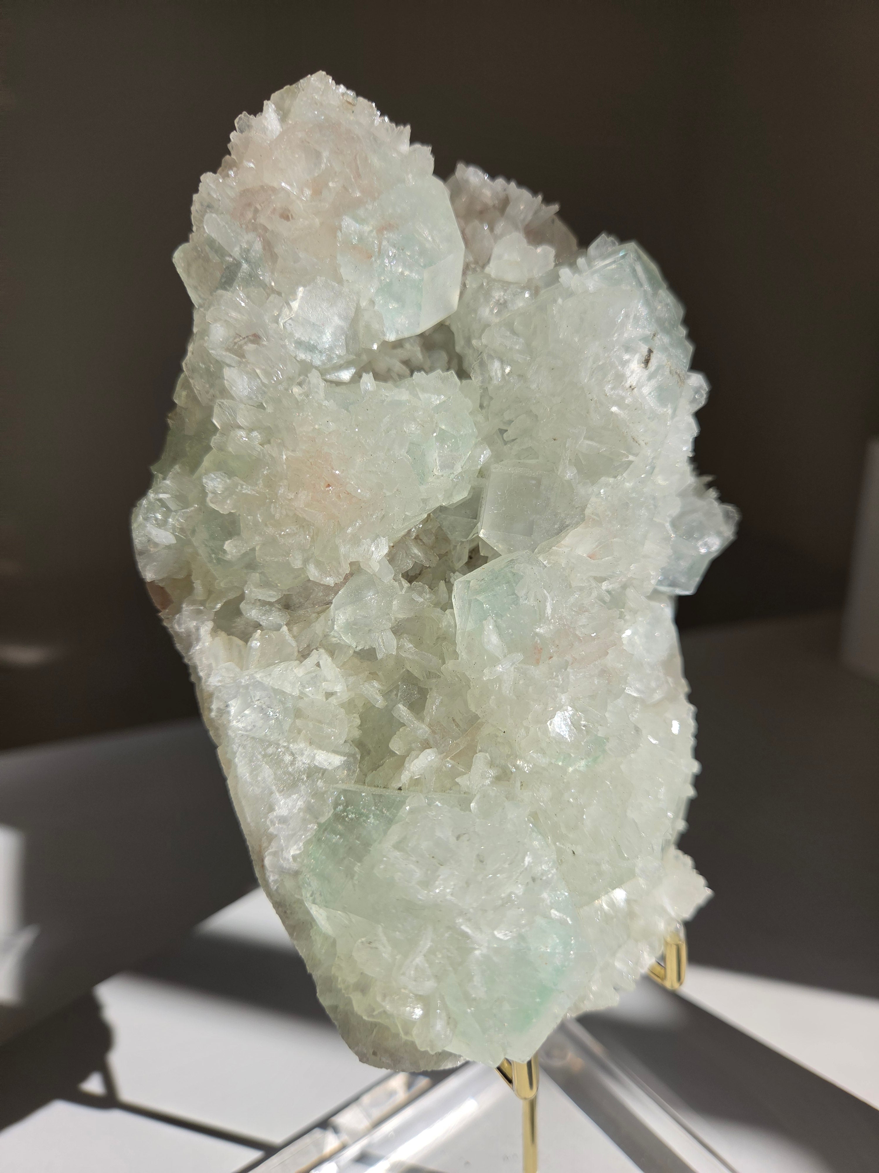 Minty Green Apophyllite 010