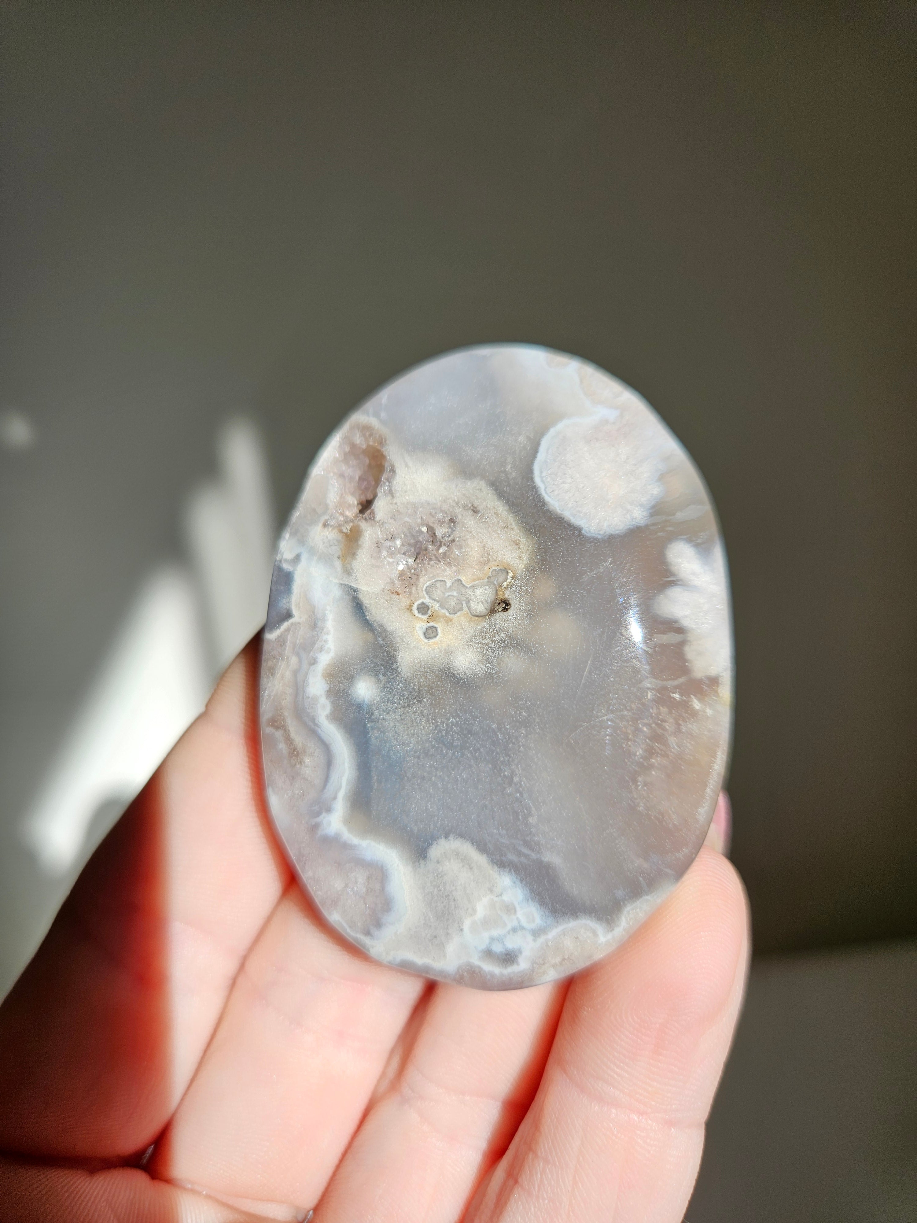 Flower Agate Palmstone 016