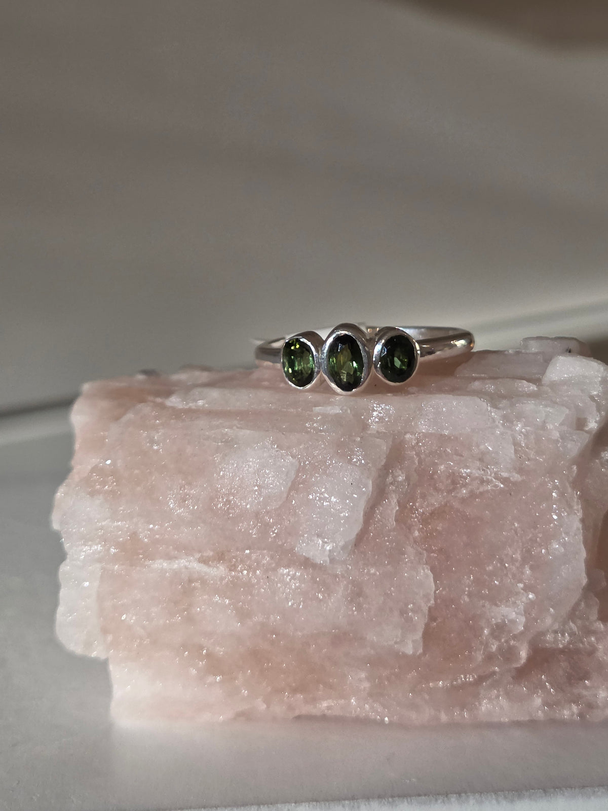 Size 7 | tourmaline Ring | silver 031