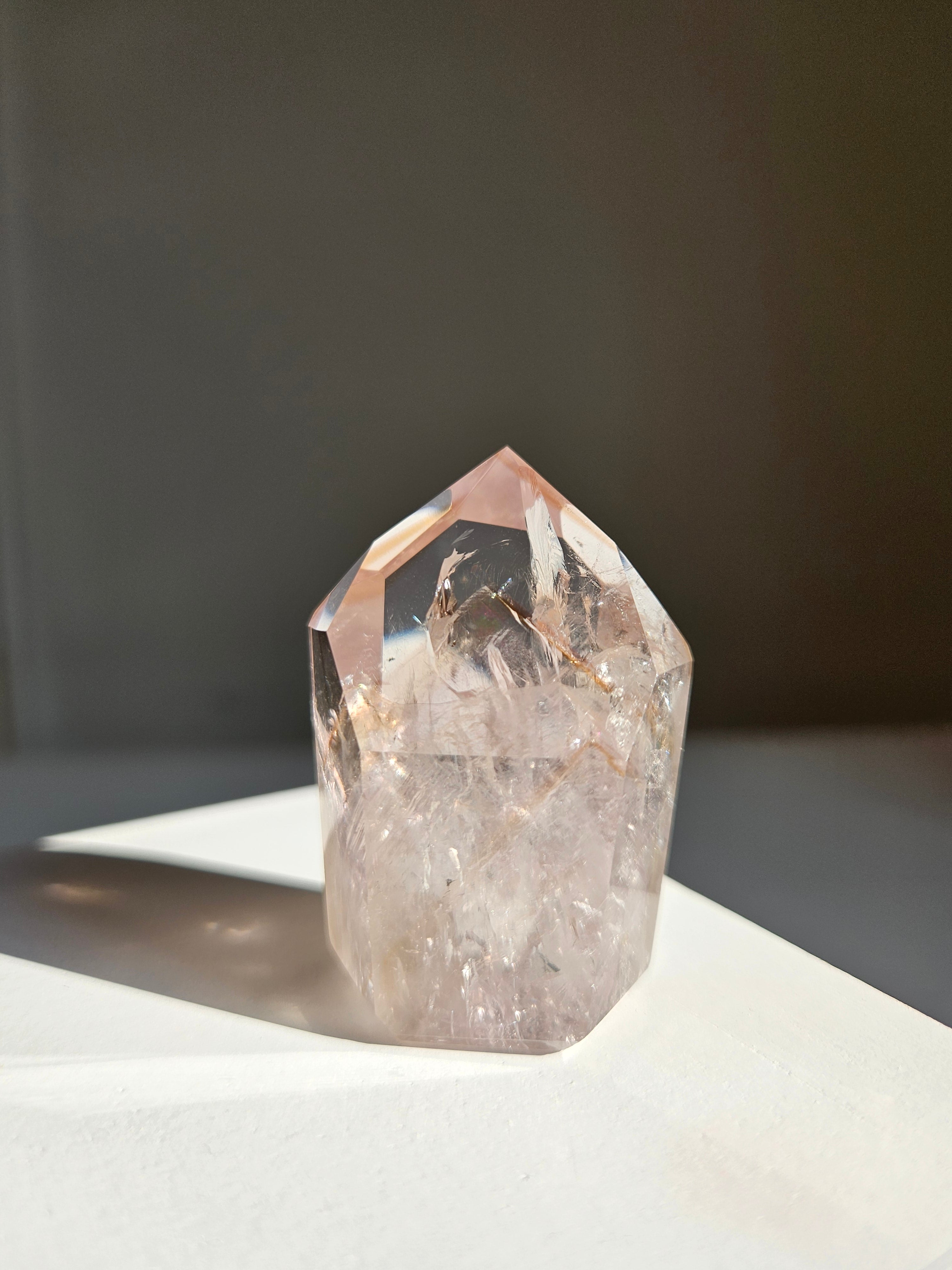 UV reactive Amethyst Tower 001