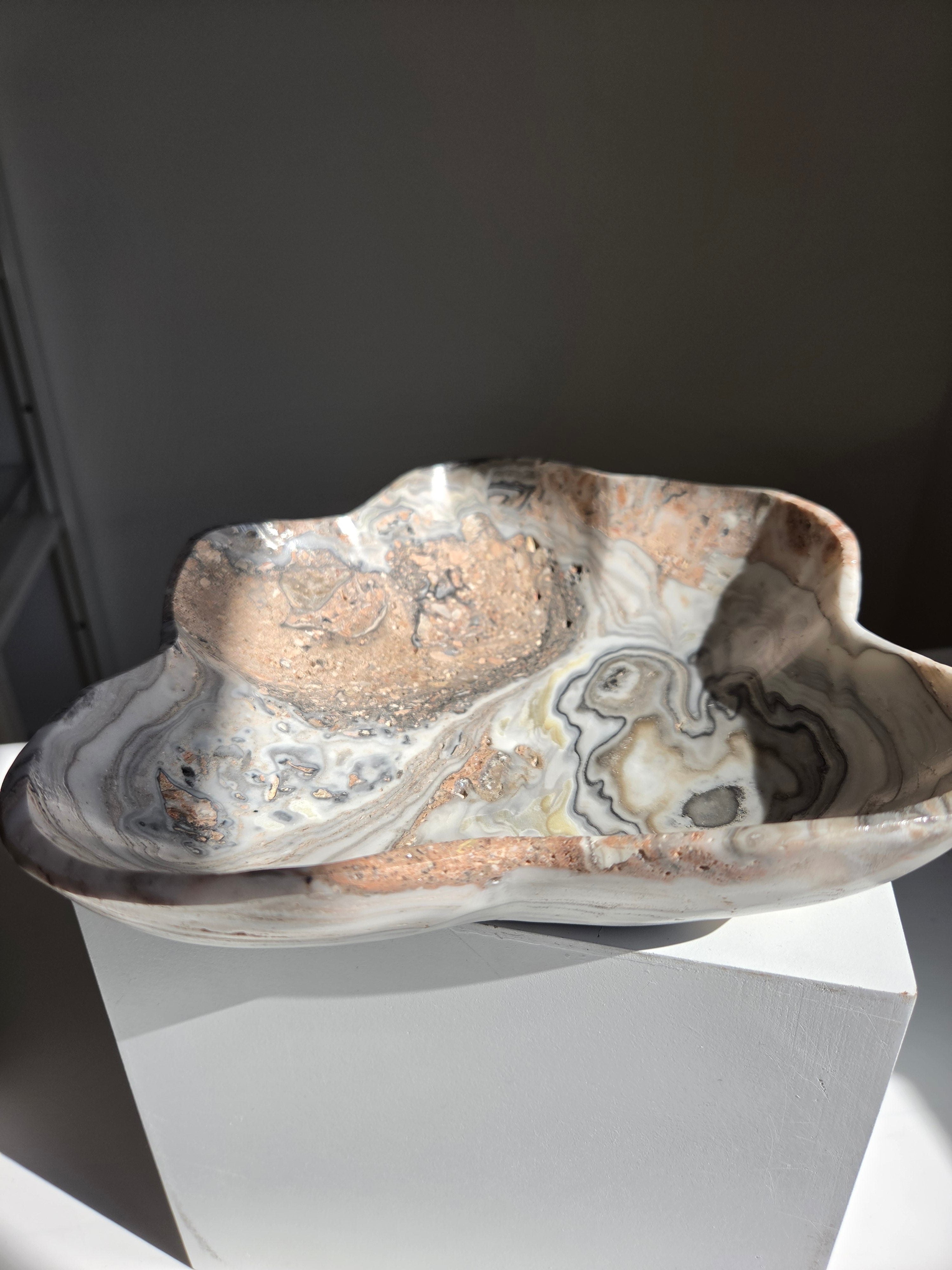 Calcite Bowl 001