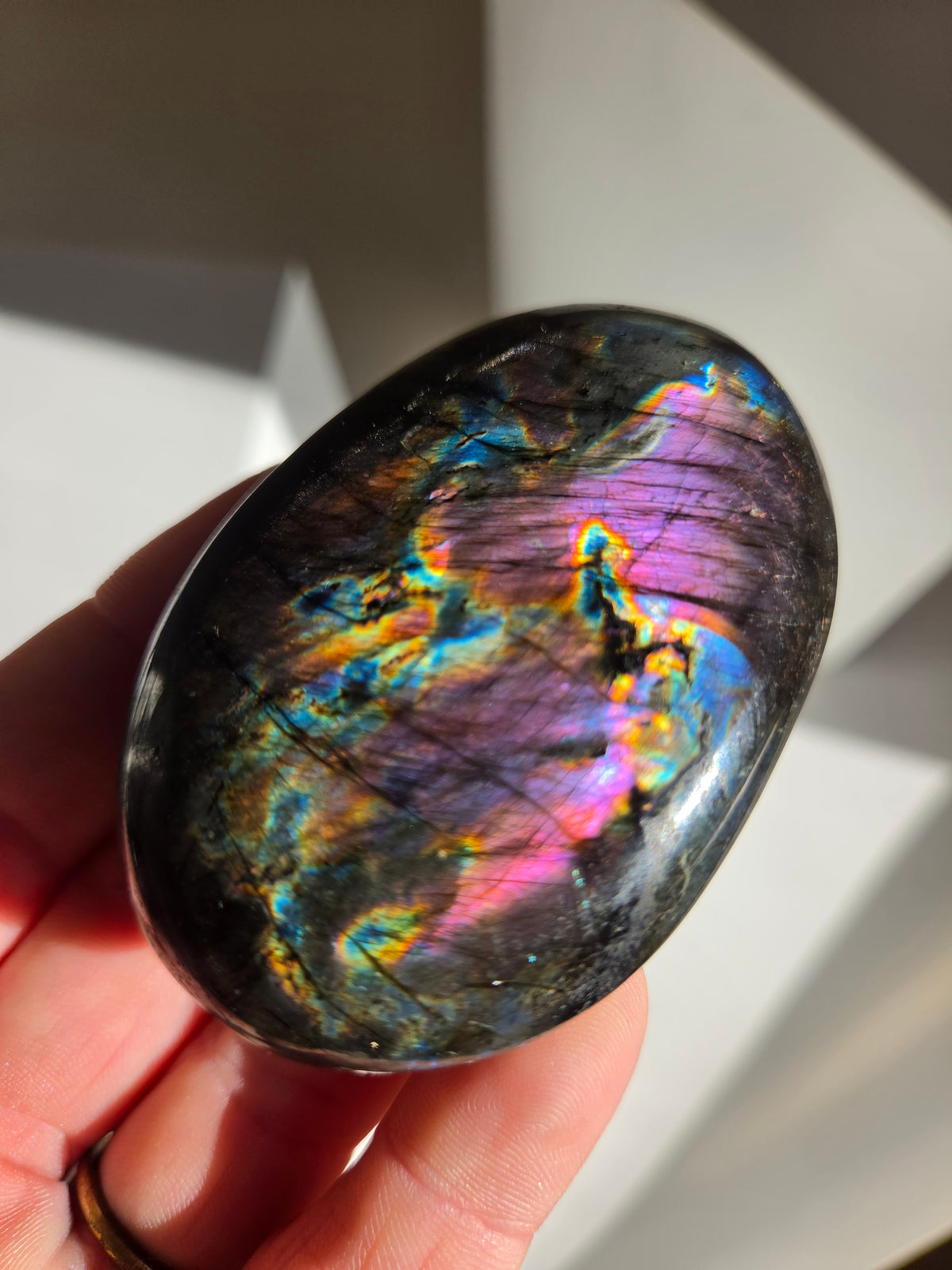 Labradorite Palmstone 006