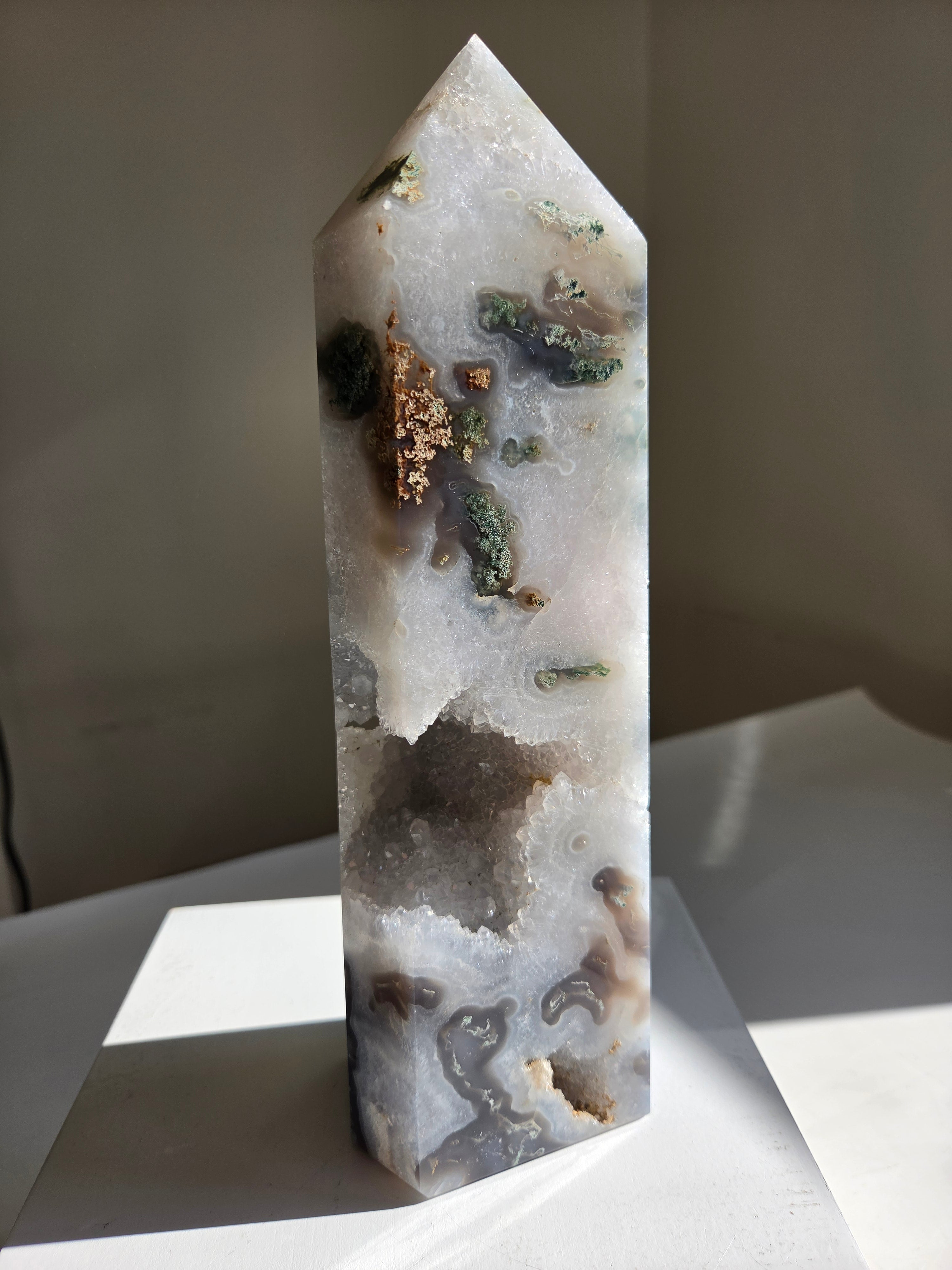 Moss Agate statement tower