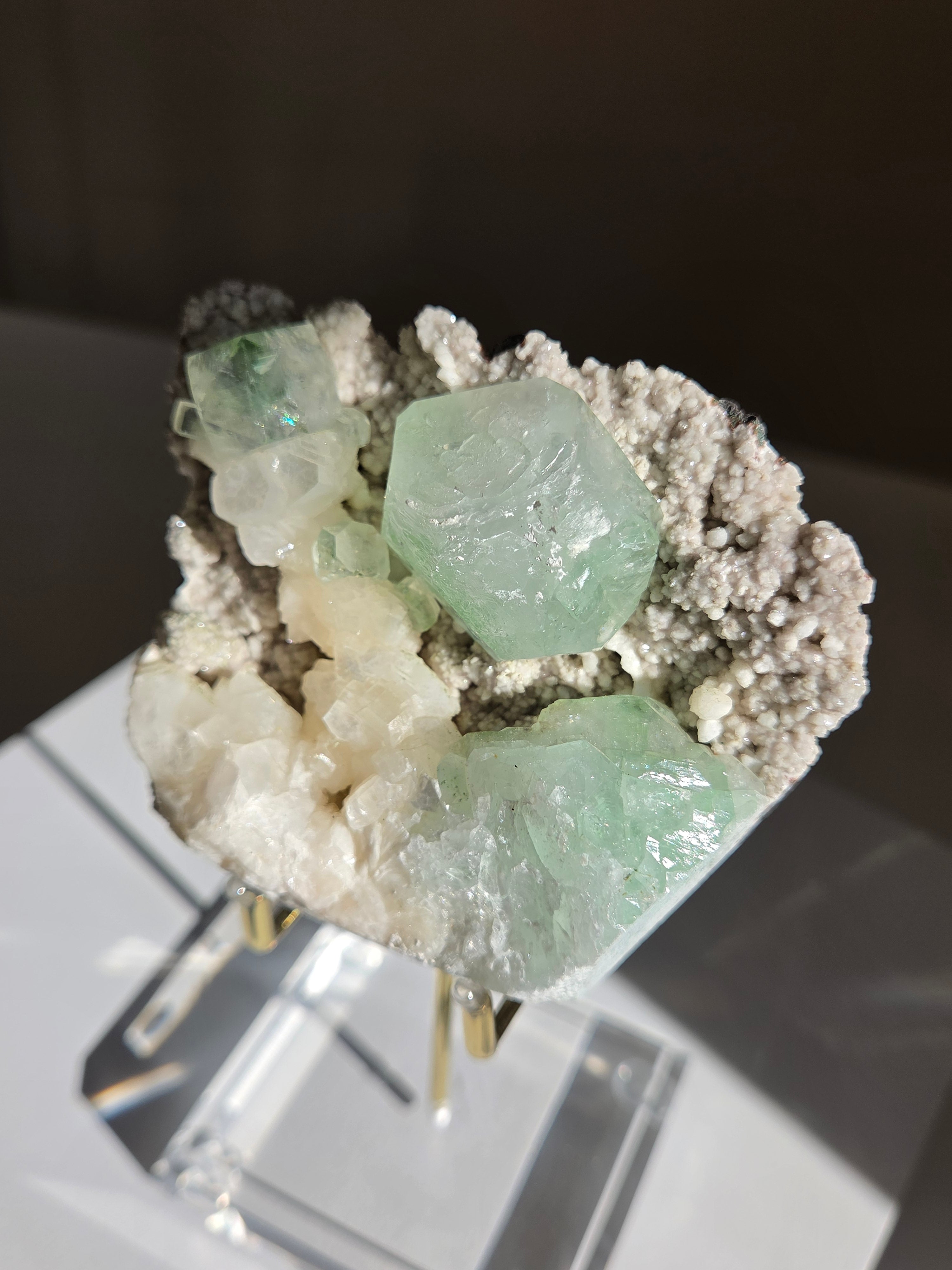 Minty Green Apophyllite 008