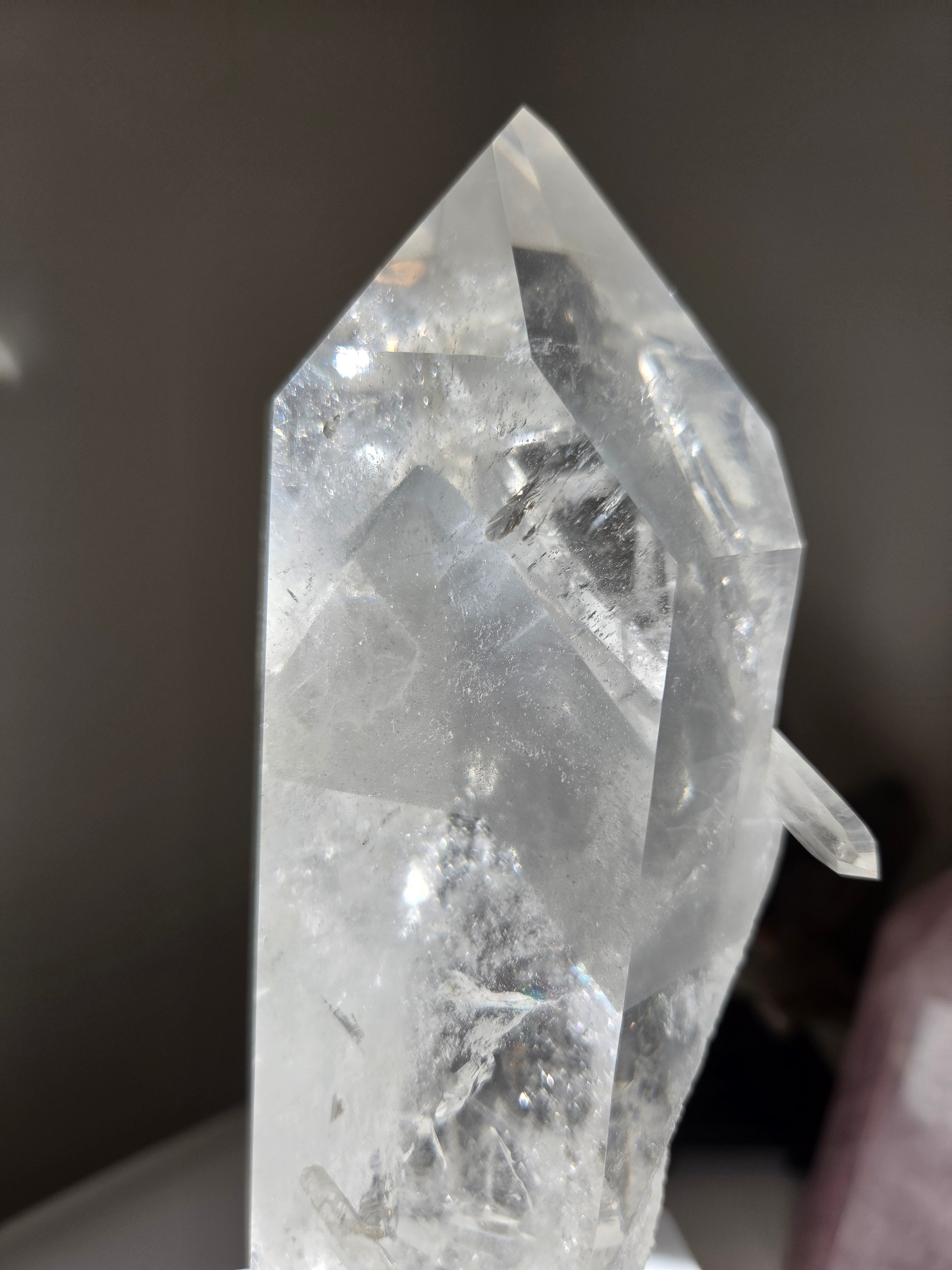 Grey Phantom Quartz Statement