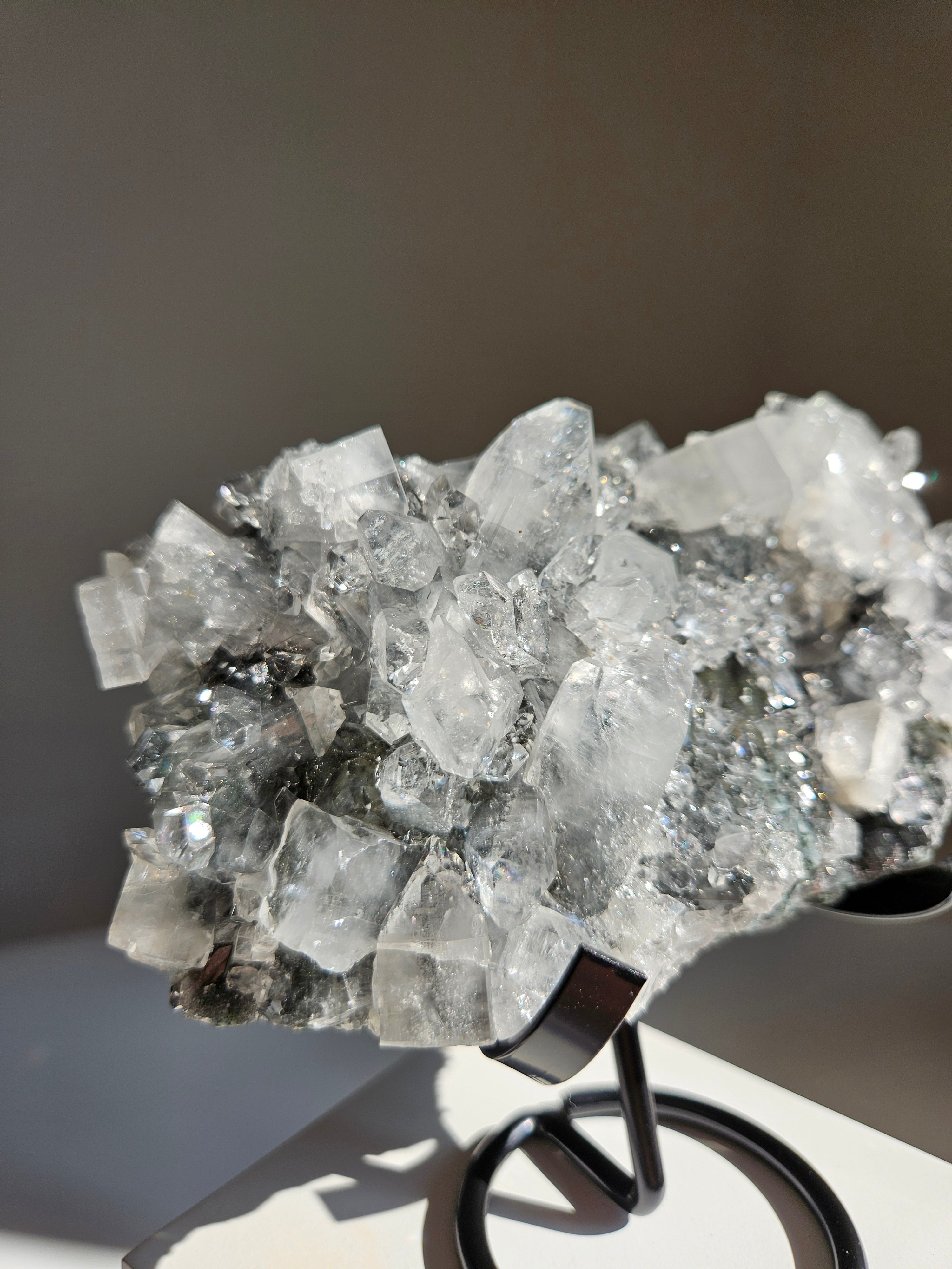 Apophyllite on Black Chalcedony 022