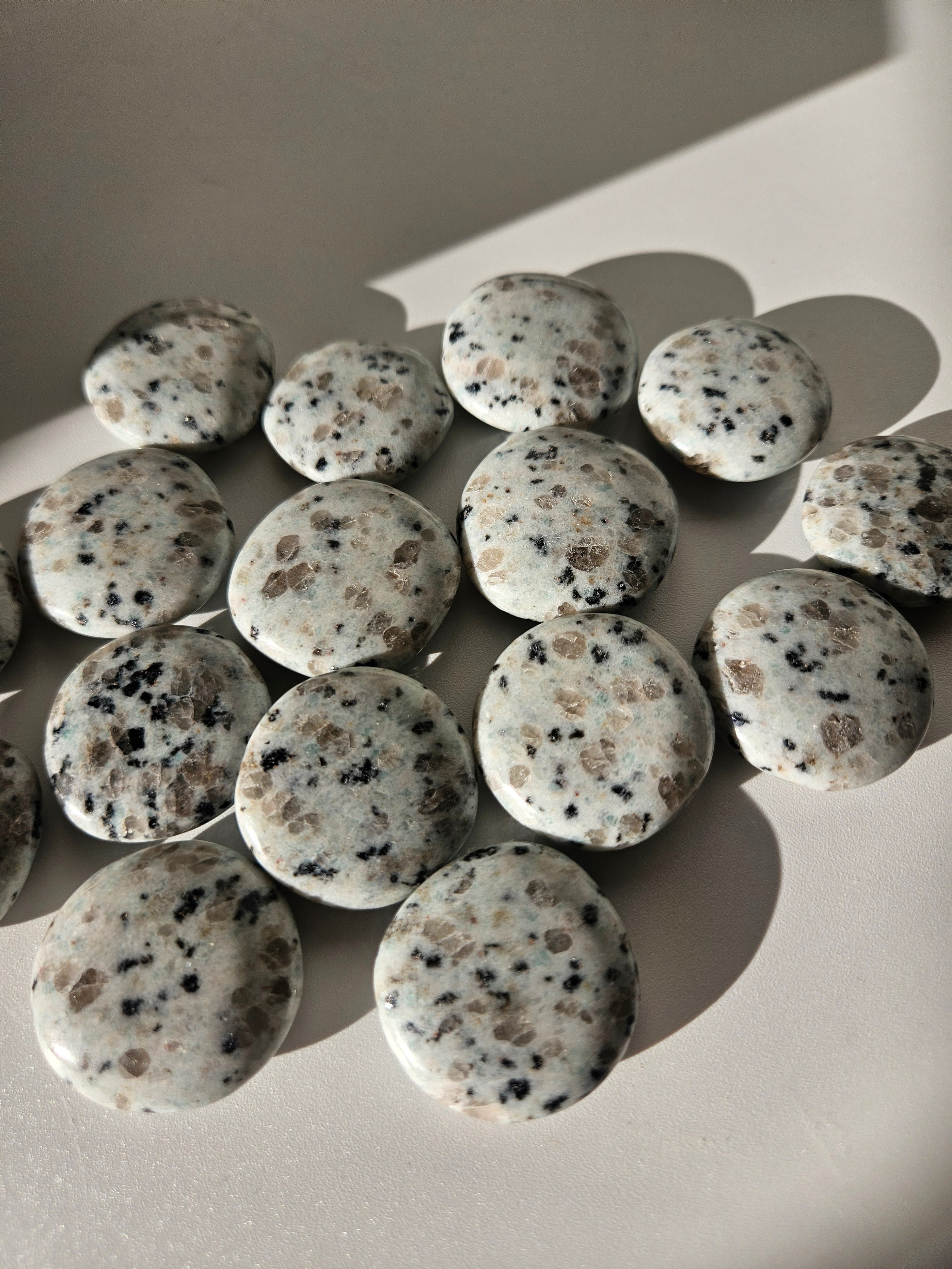 Kiwi Jasper Mini Flat