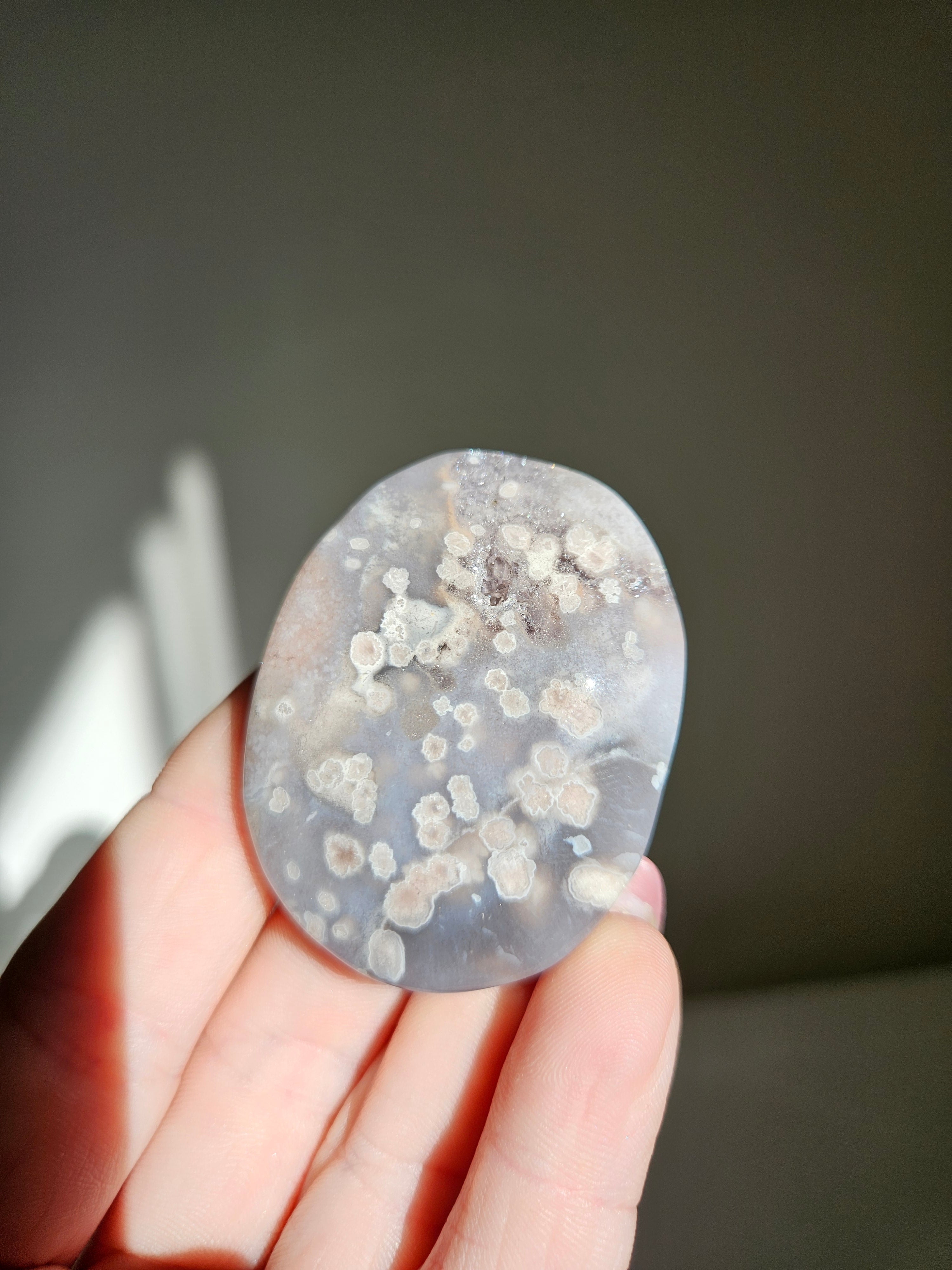 Flower Agate Palmstone 015