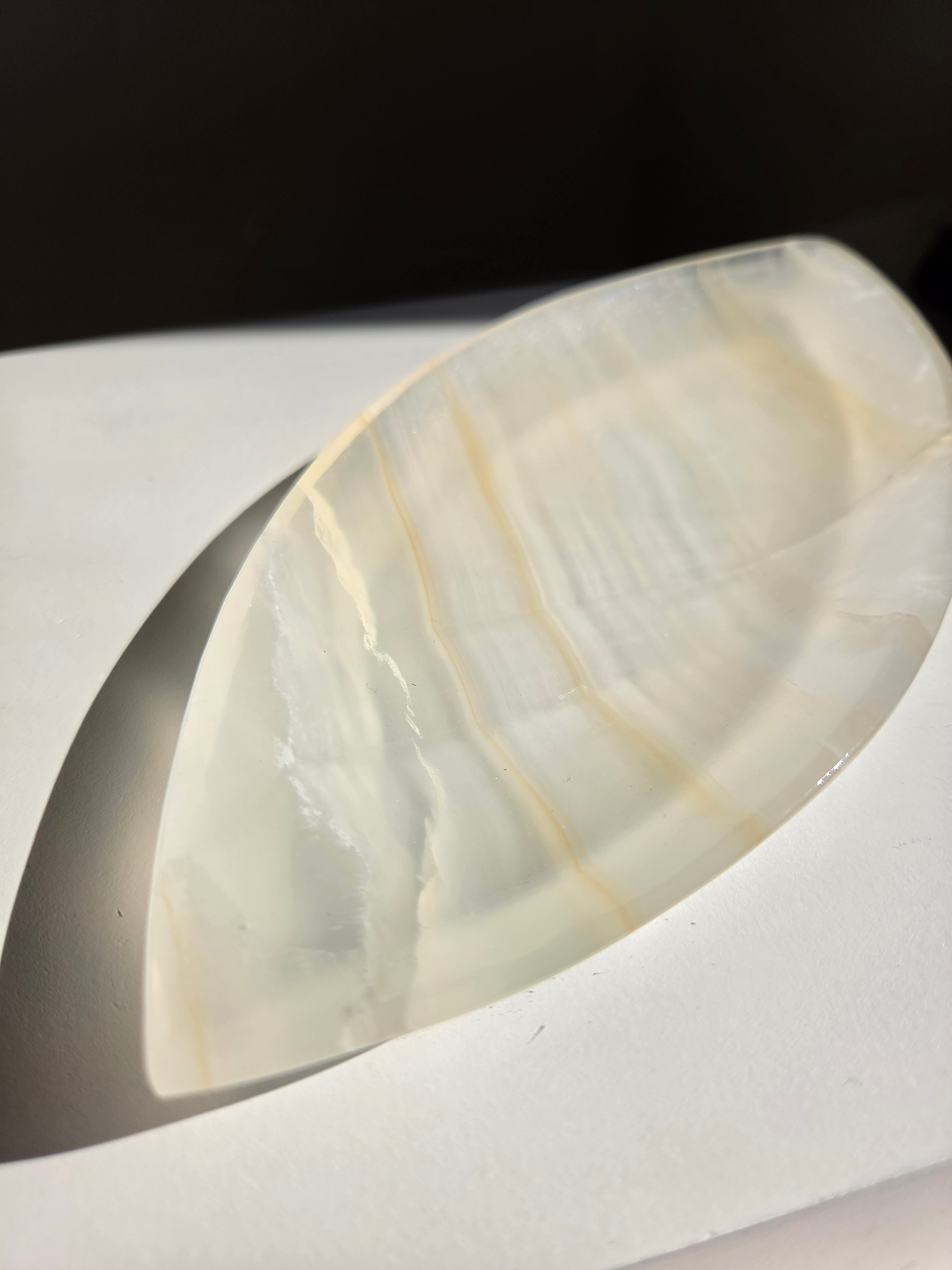 Onyx Marquise Dish 003