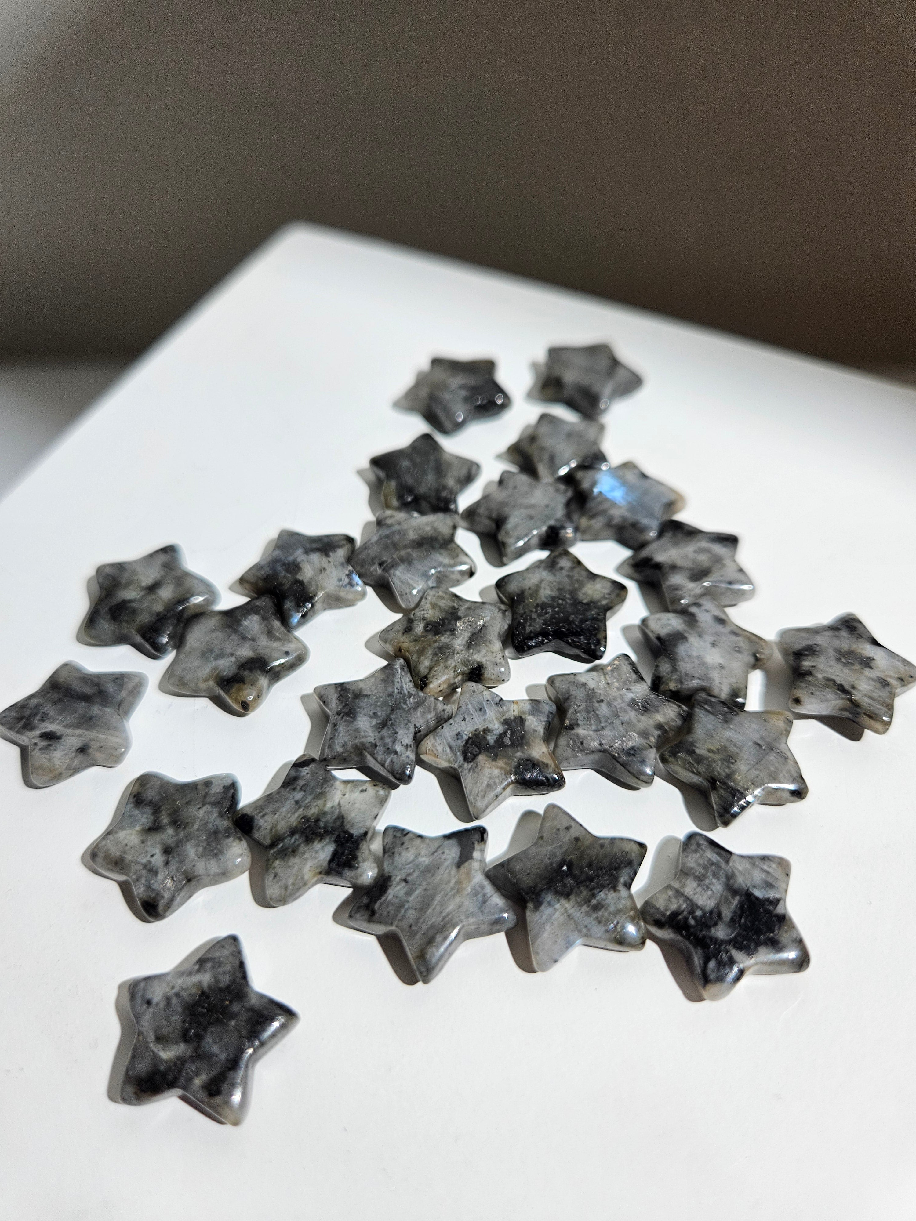 Larvakite Mini Stars | set of 10