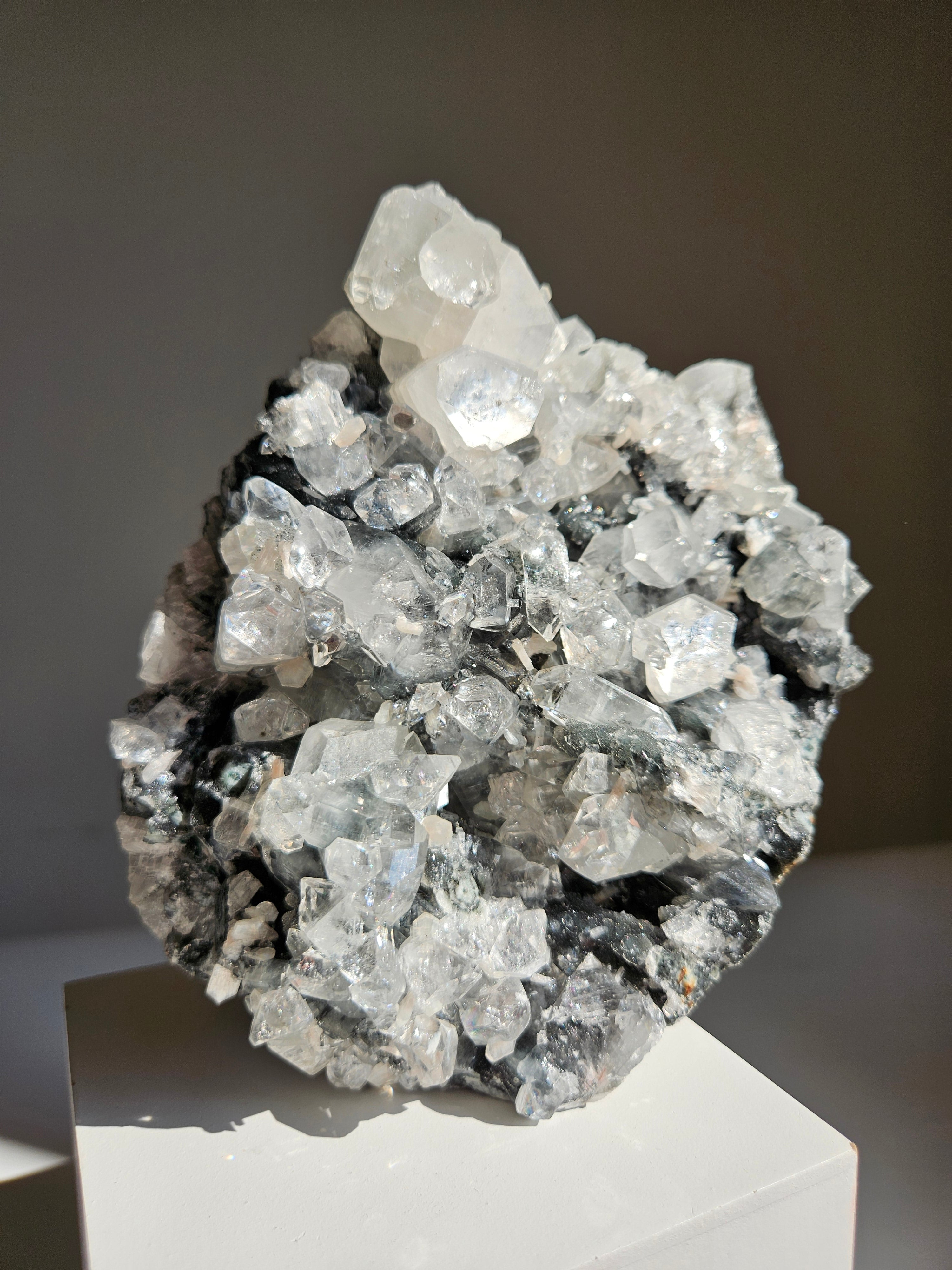 Apophyllite on Black Chalcedony 021