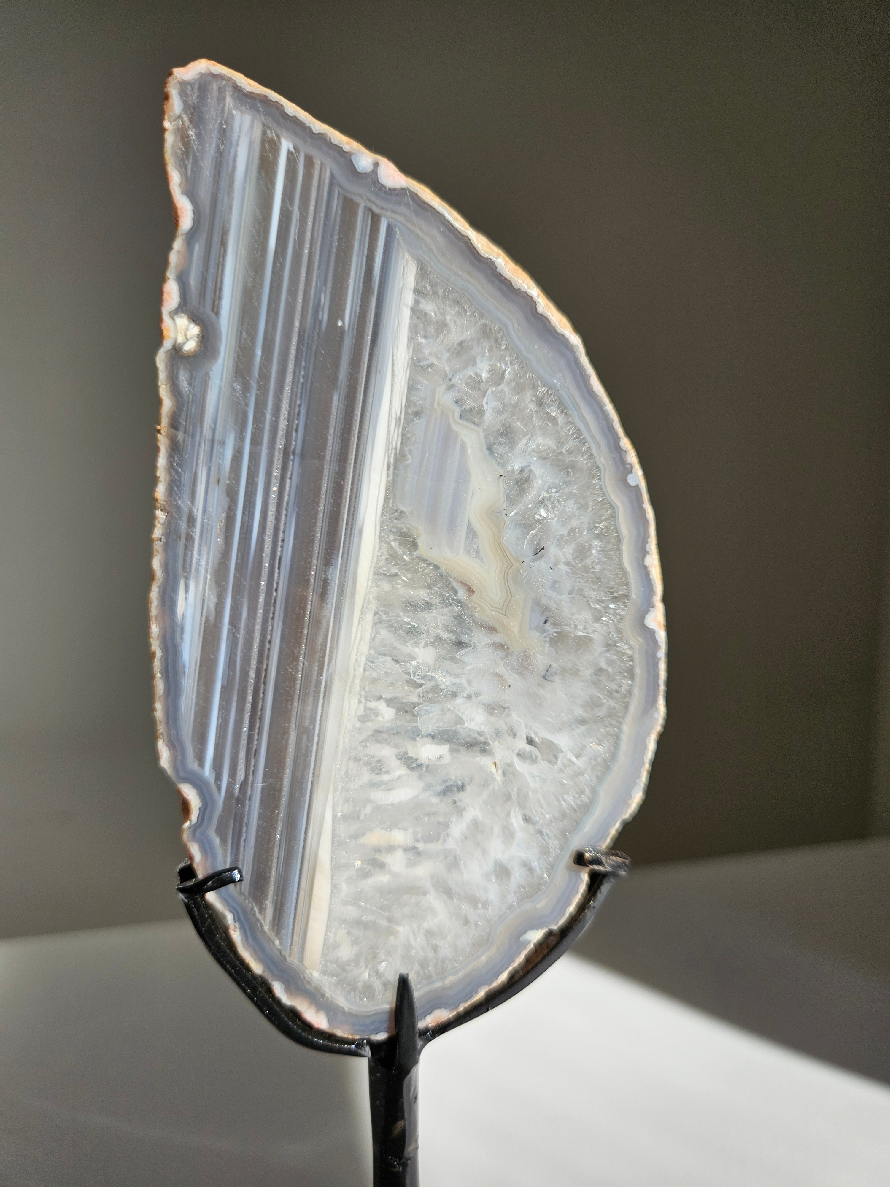 Agate Slab on Stand 003