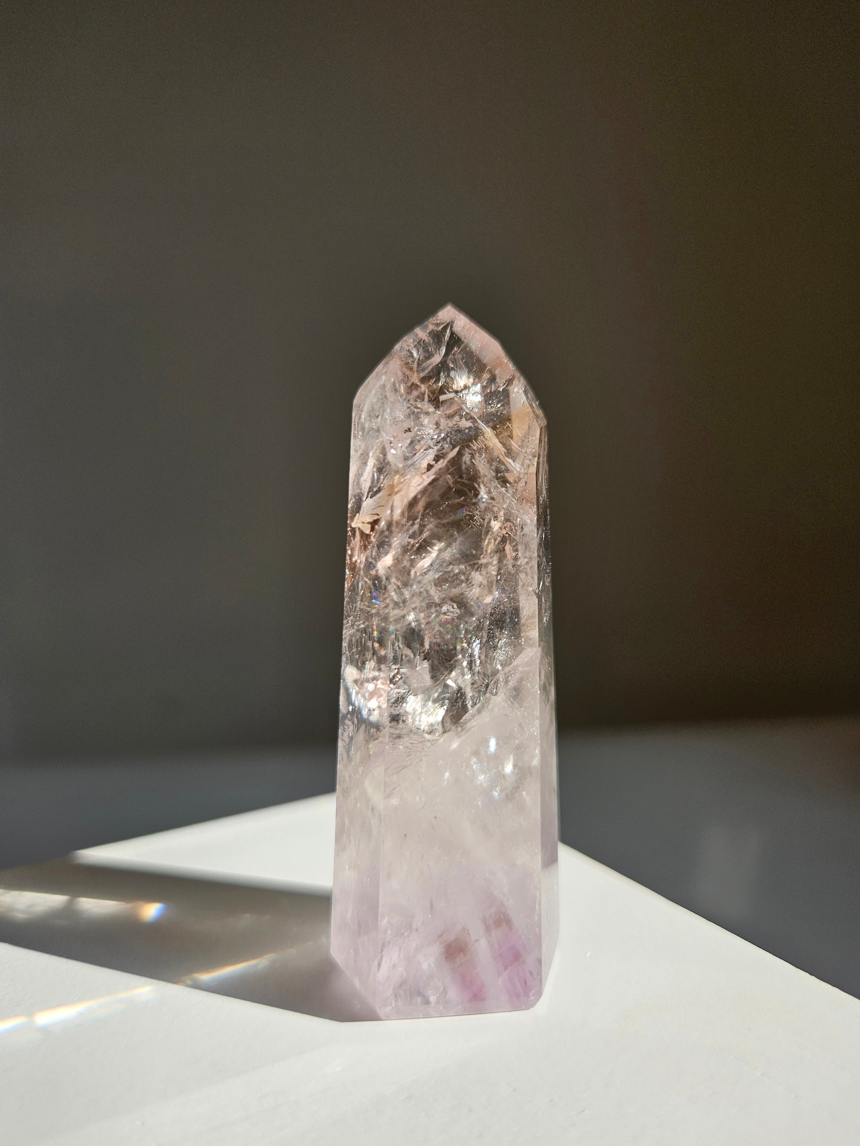 UV reactive Amethyst Tower 004