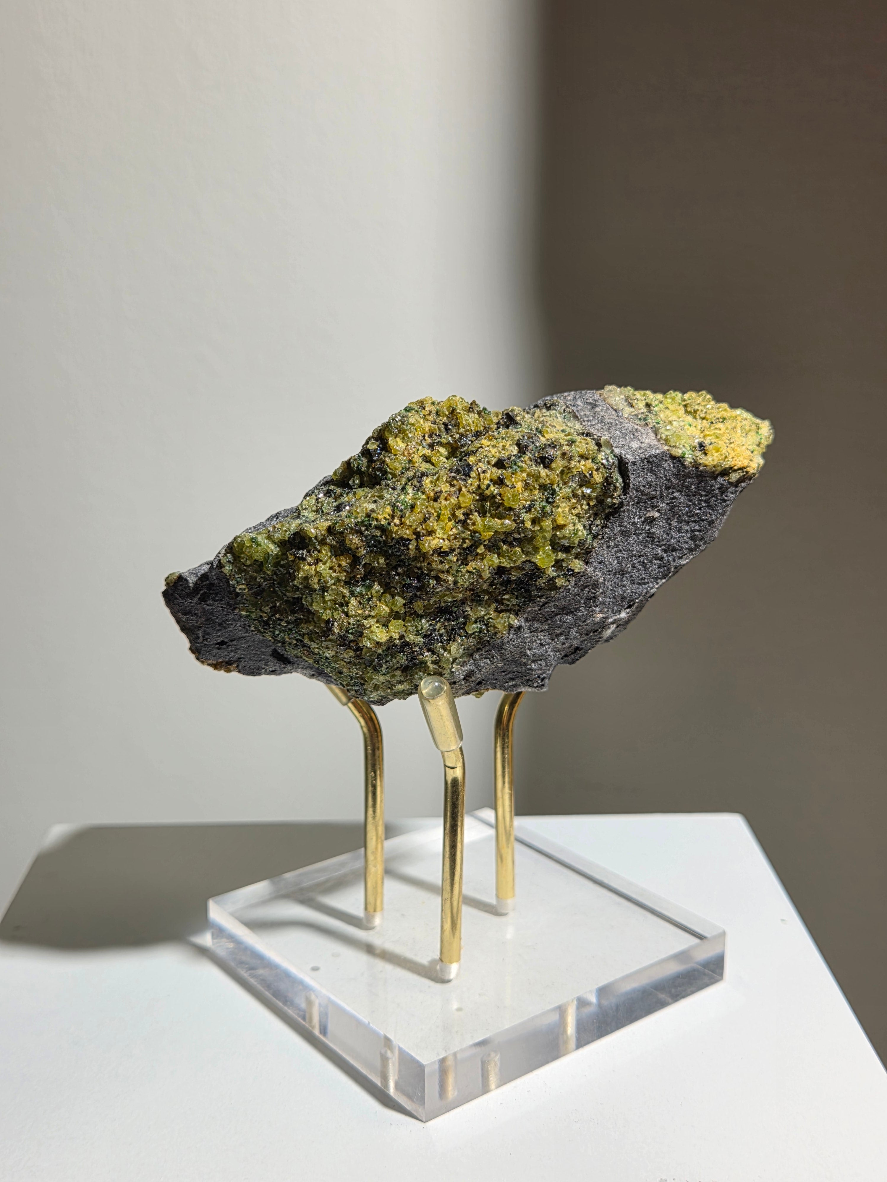 Raw Peridot 004