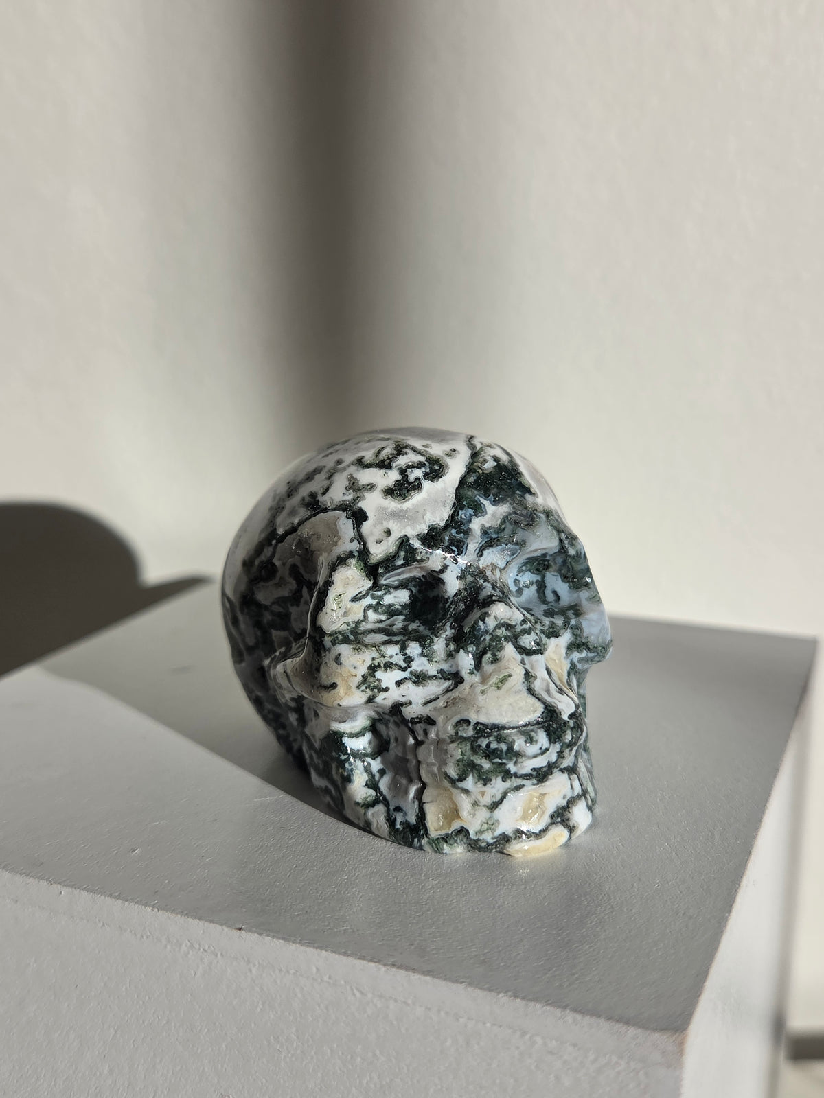 Moss Agate Skull 001