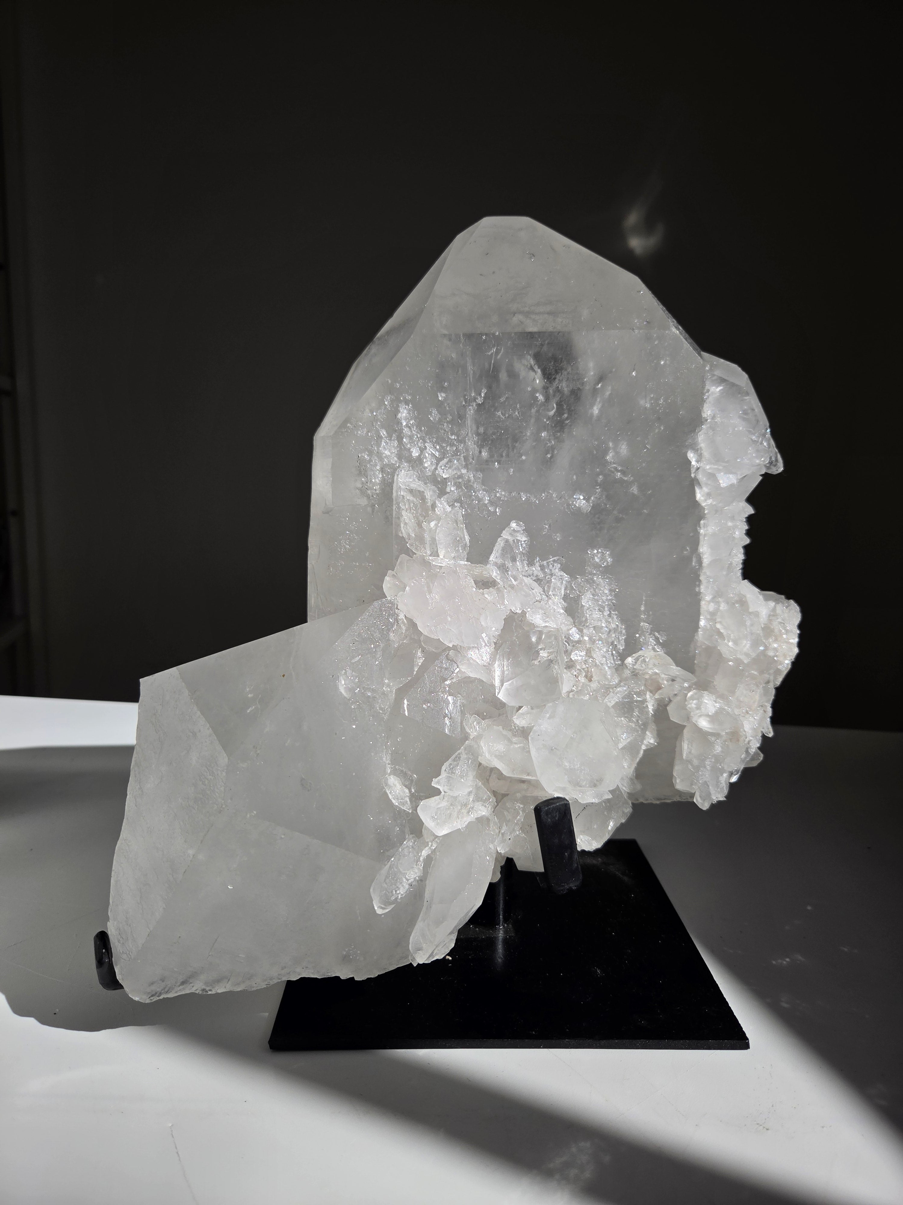 Chisel Tip Quartz Cluster Statement on Stand