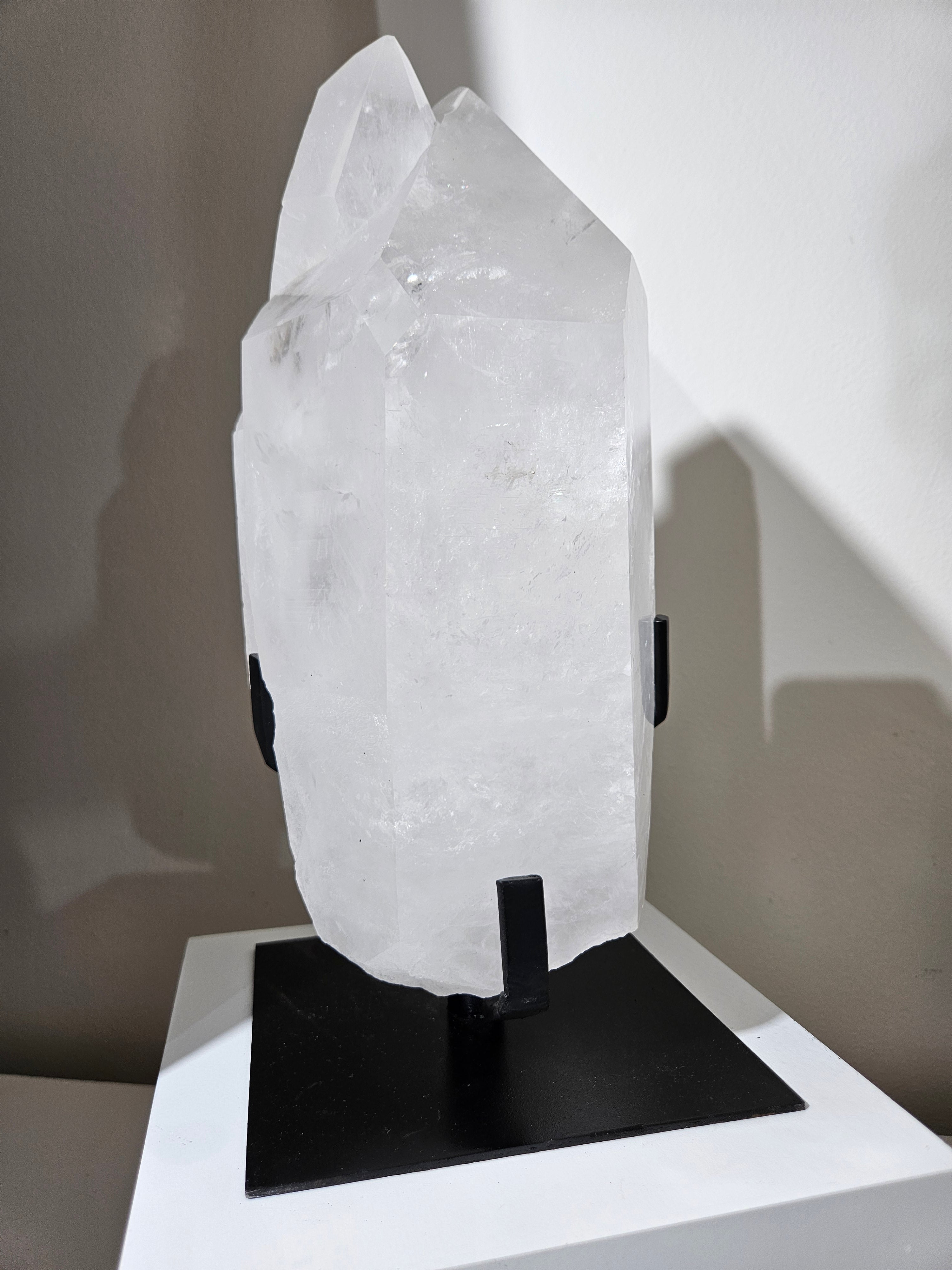Quartz Statement Point 001