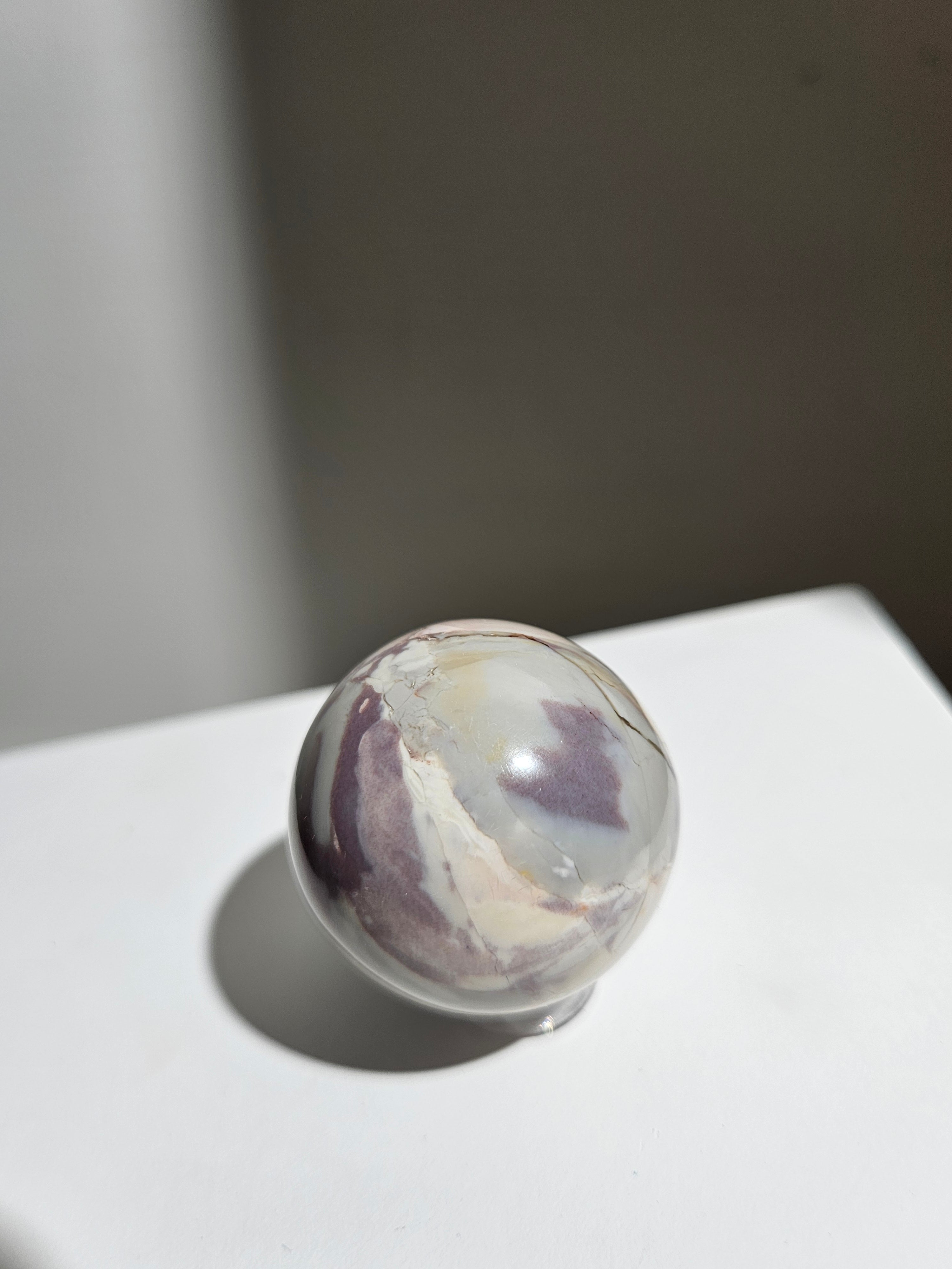 Hyacinth jasper sphere 004