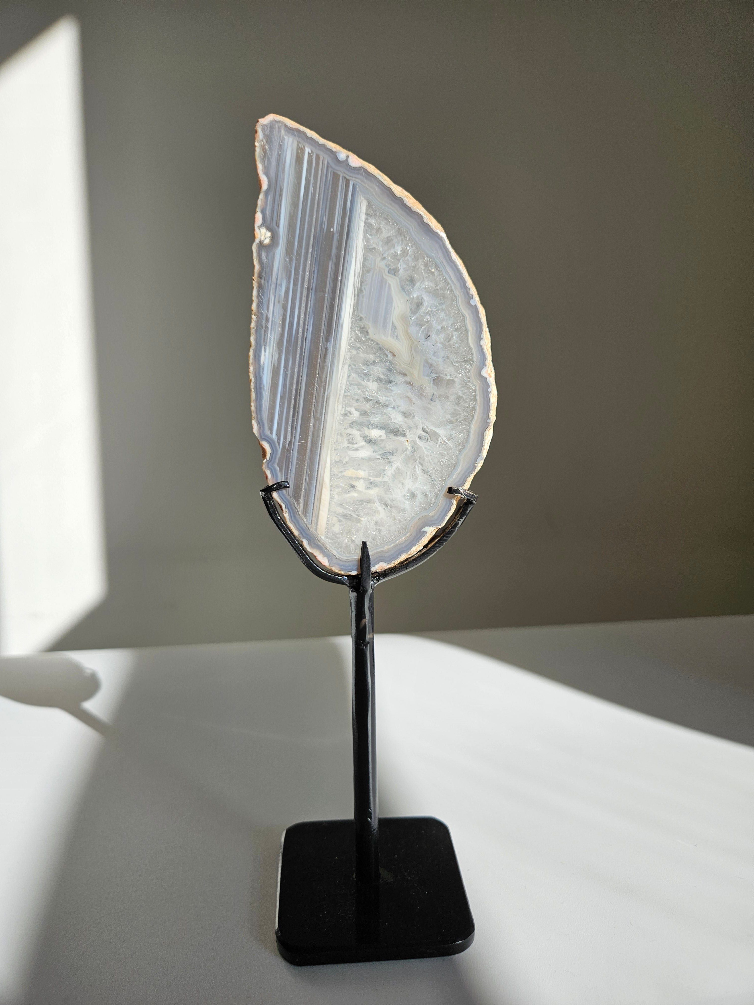 Agate Slab on Stand 003