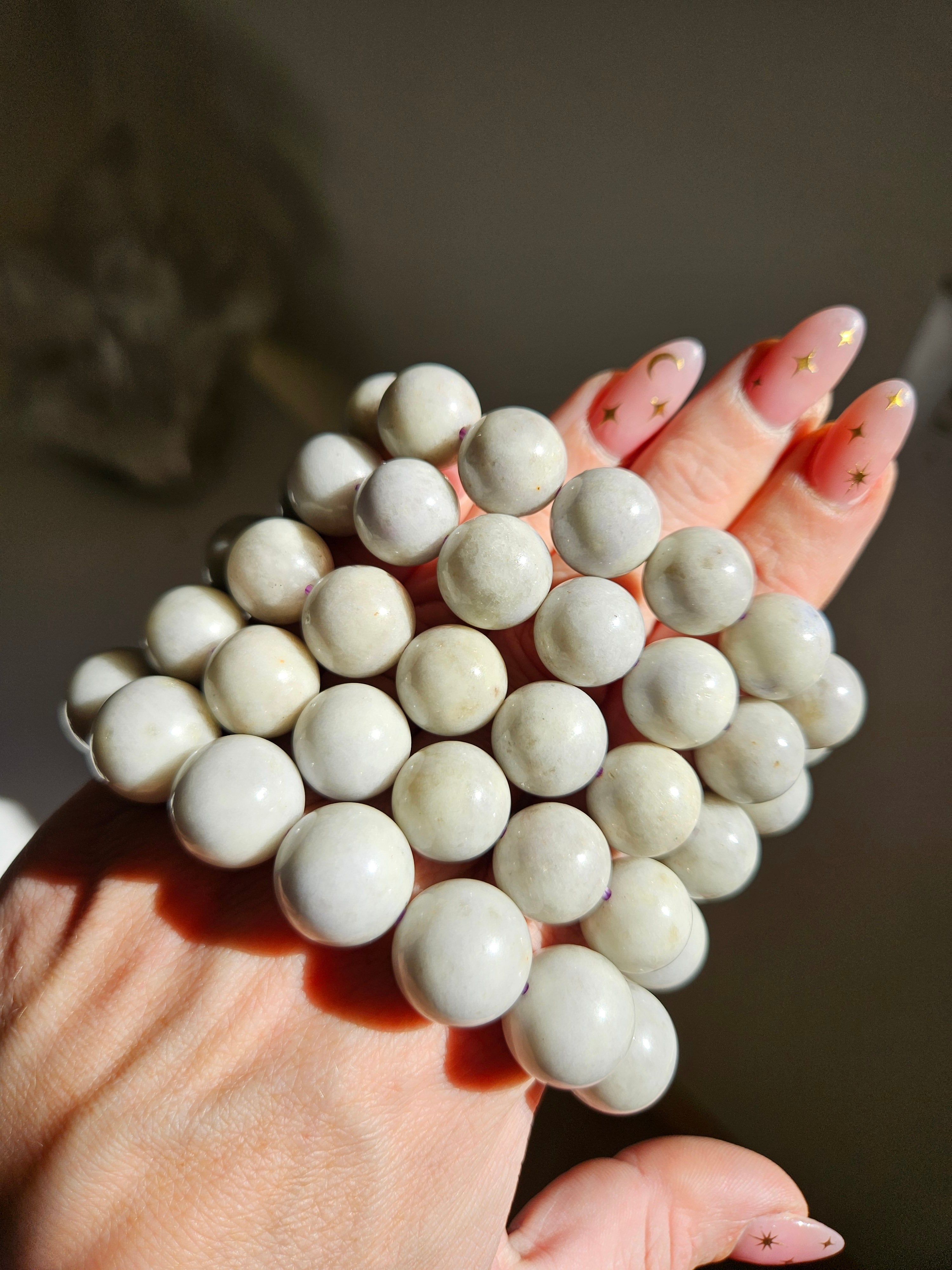 White Sodalite Bracelet | 14-16mm