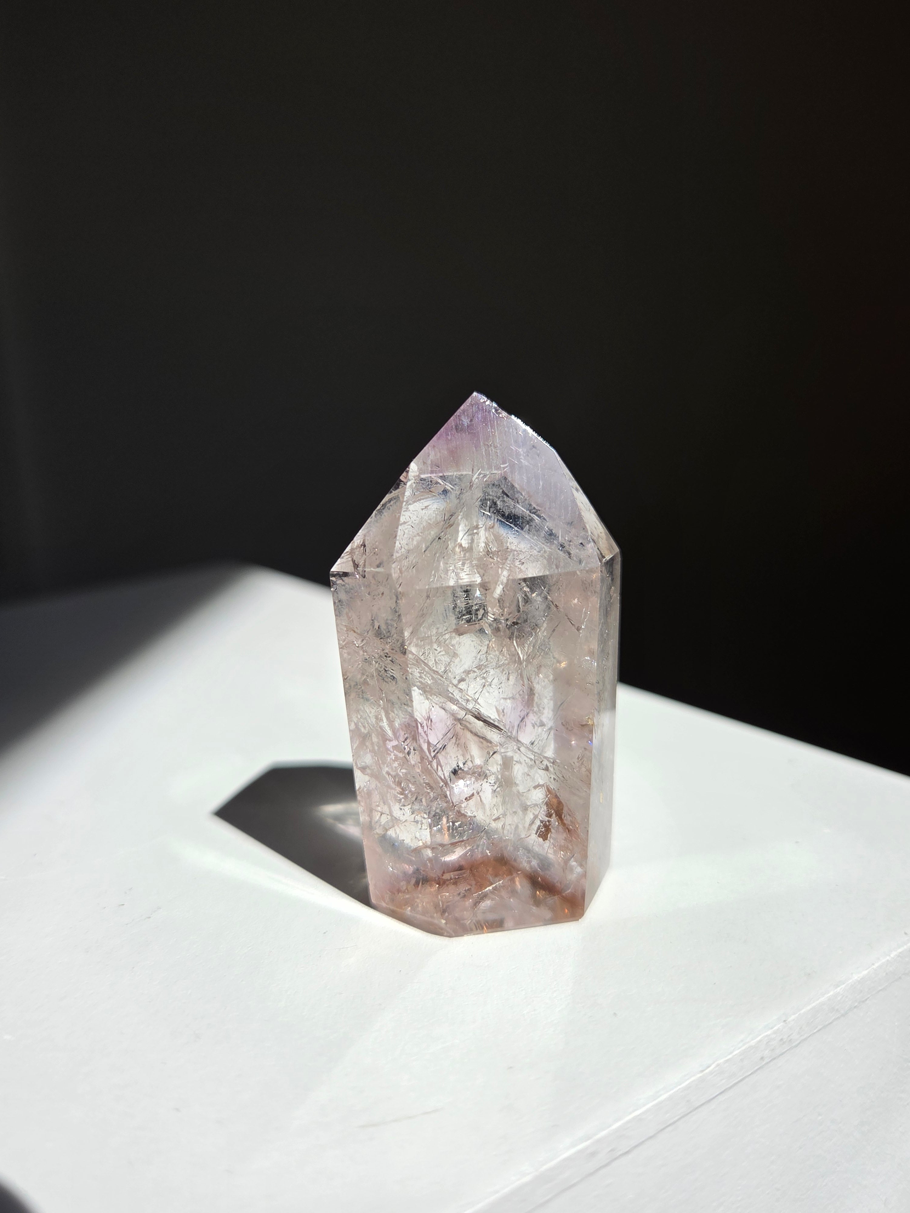 UV reactive Amethyst Tower 016