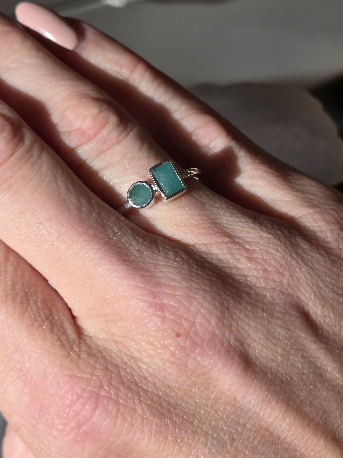 Size 8 | emerald Ring | silver 032