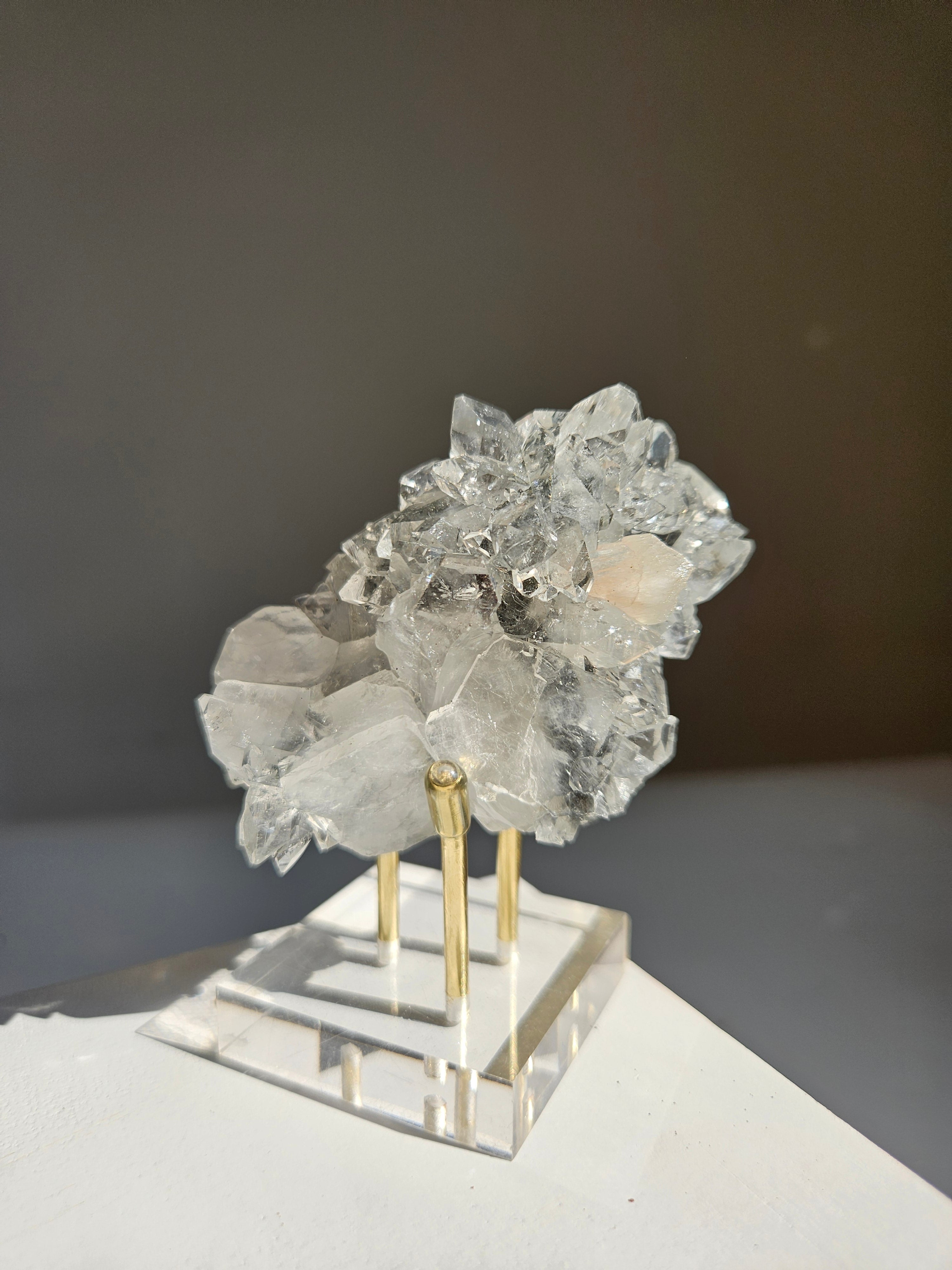 Apophyllite on Black Chalcedony 011
