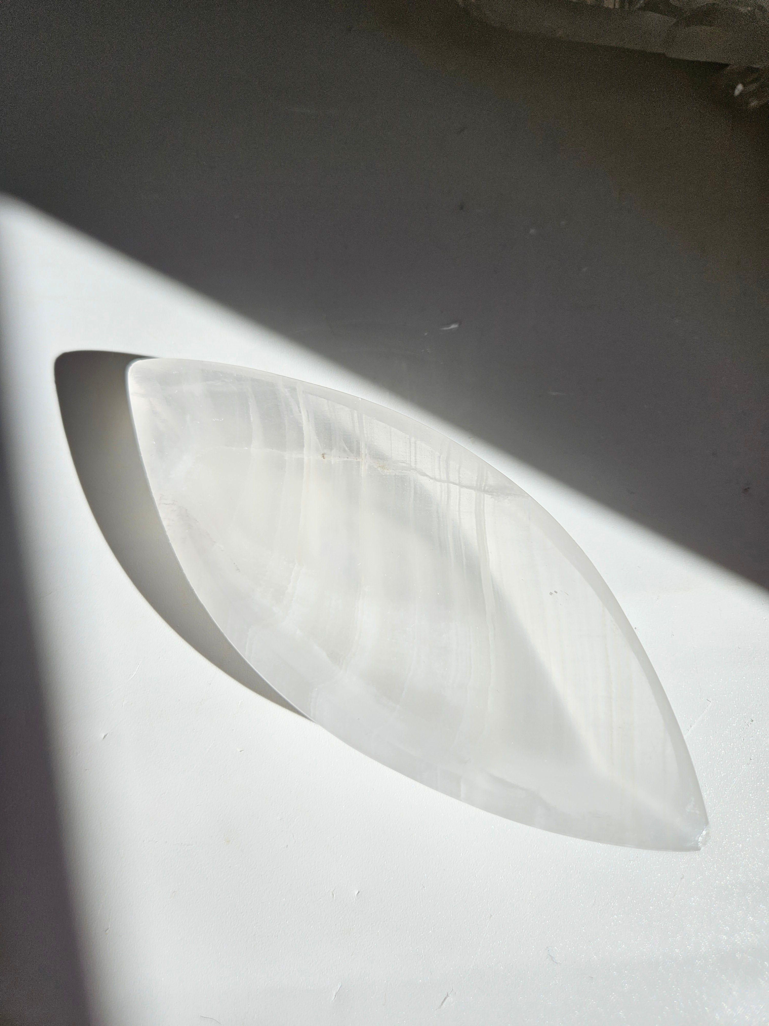 Onyx Marquise Dish 004