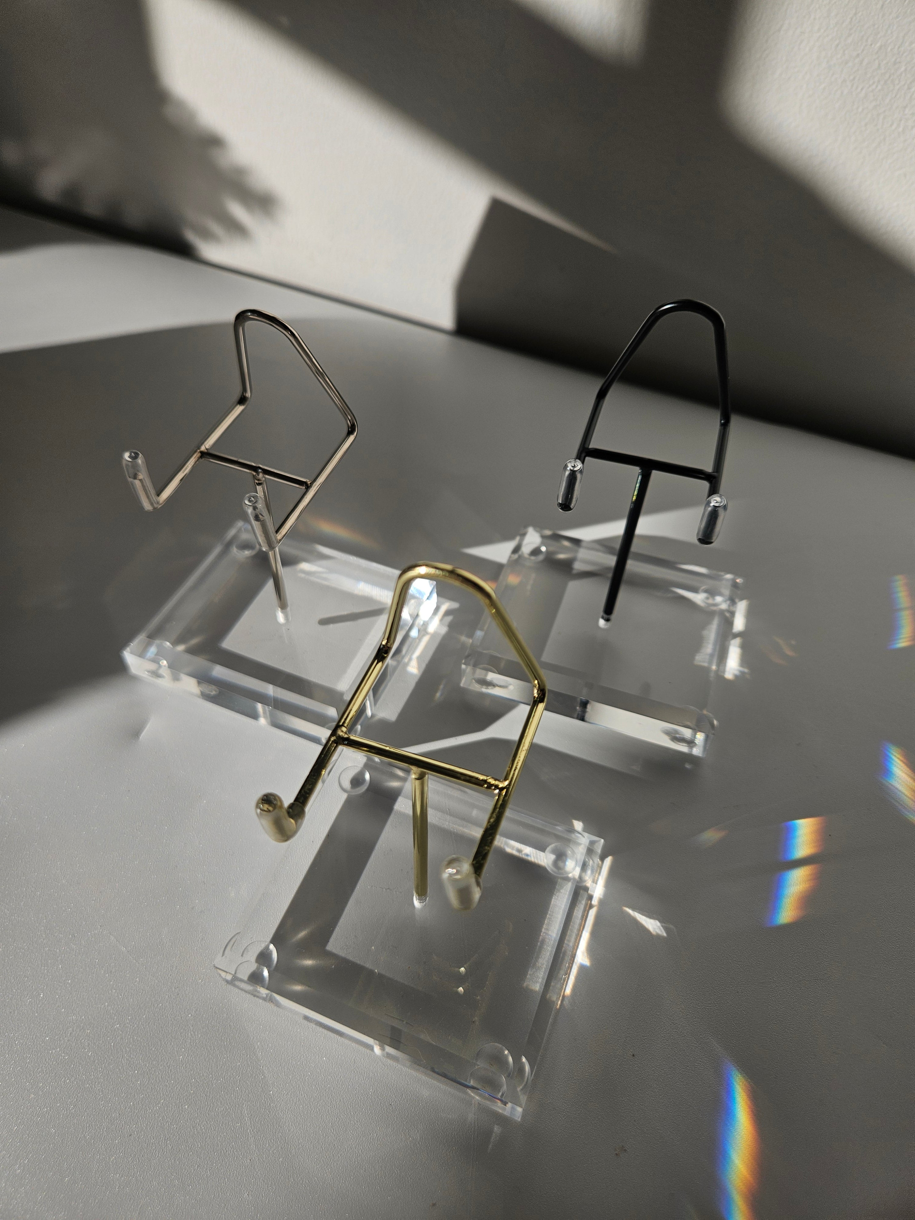 Tall acrylic Easel Stand