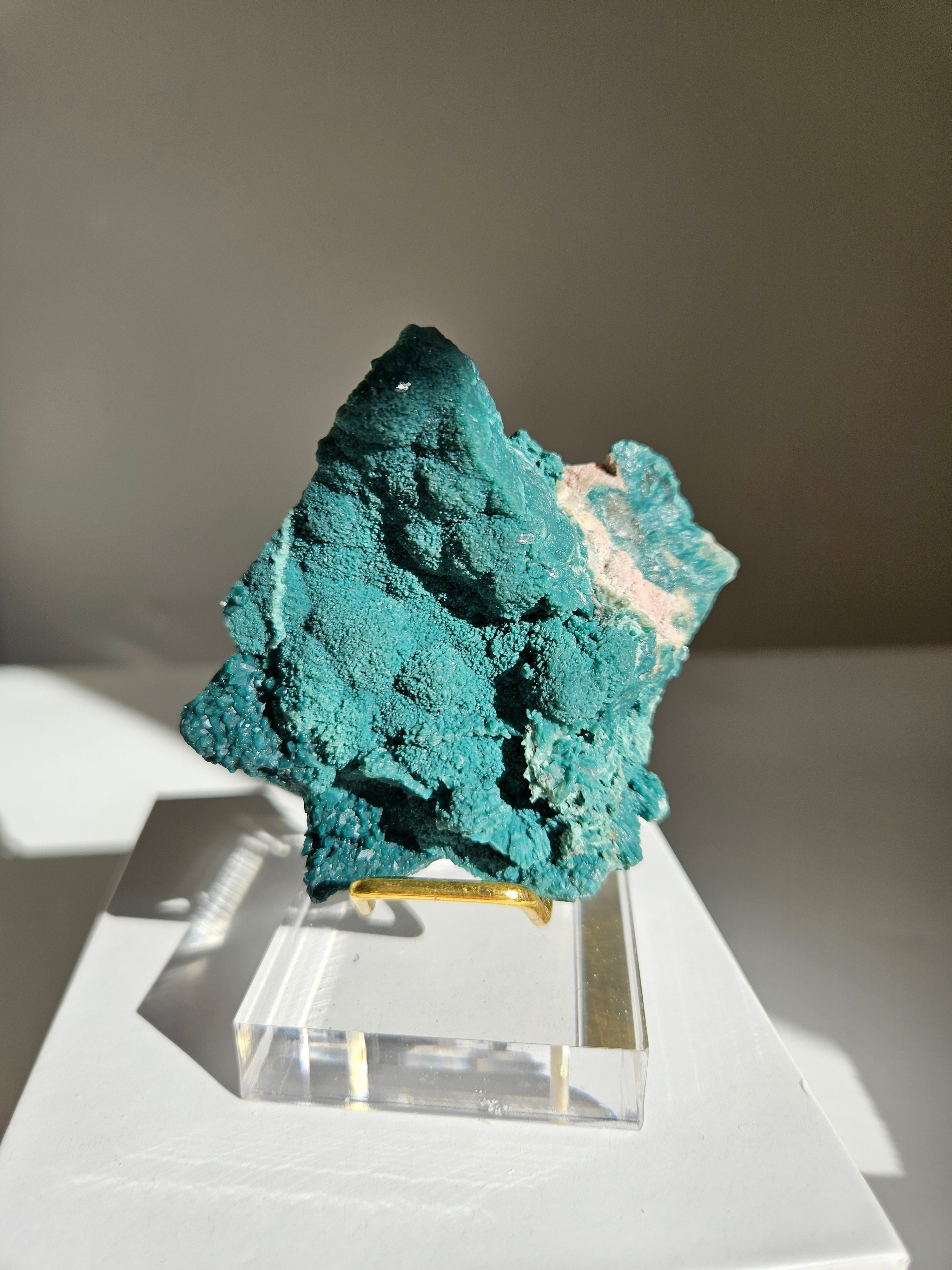 Marshy Green Apophyllite 008