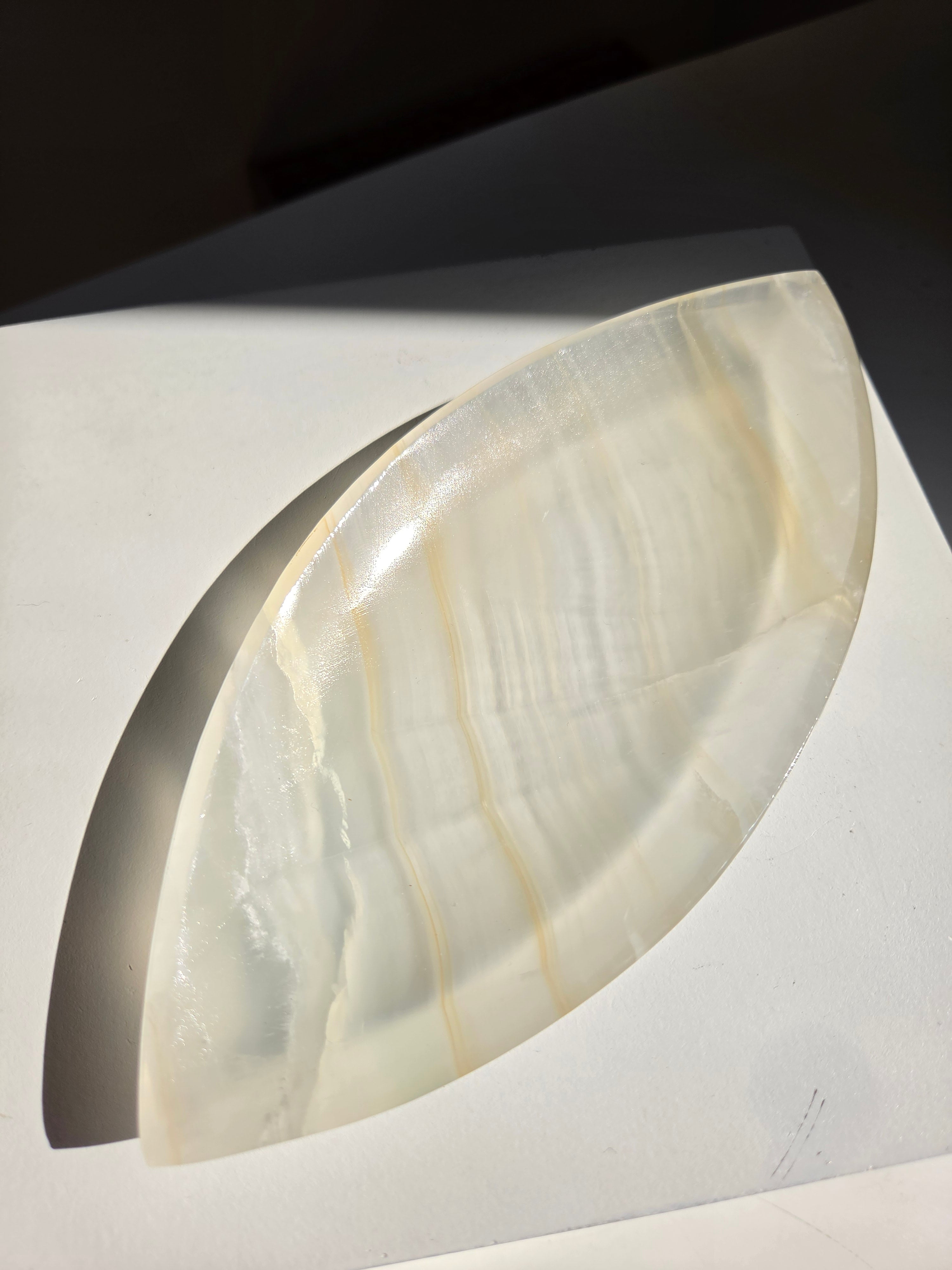 Onyx Marquise Dish 003