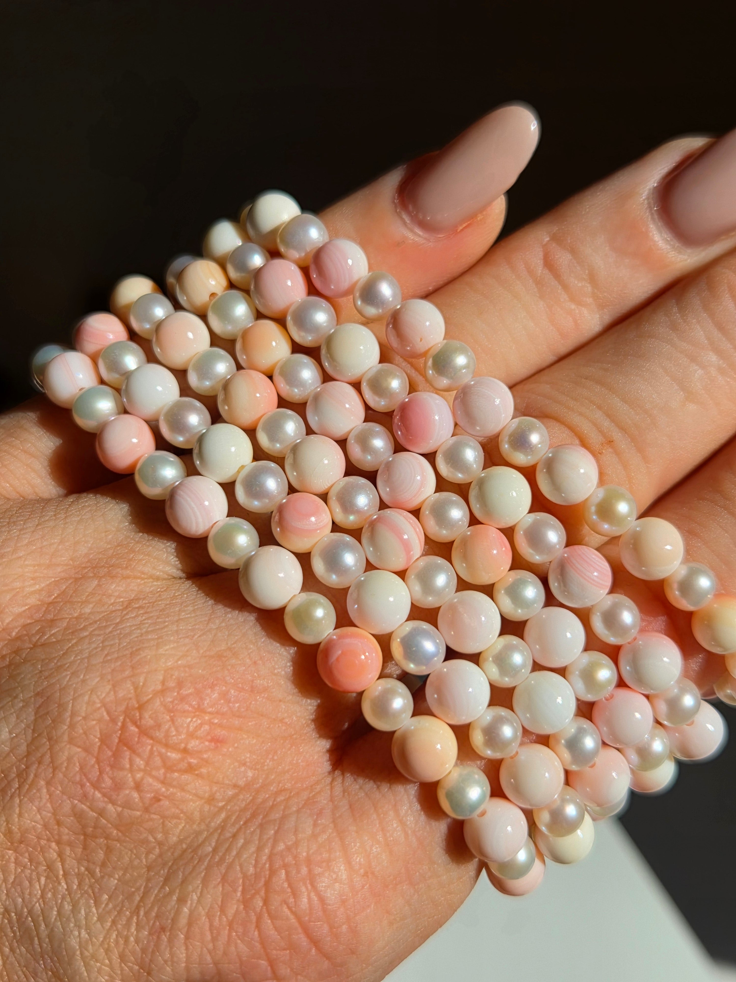 Pink Conch Shell x Pearl bracelet
