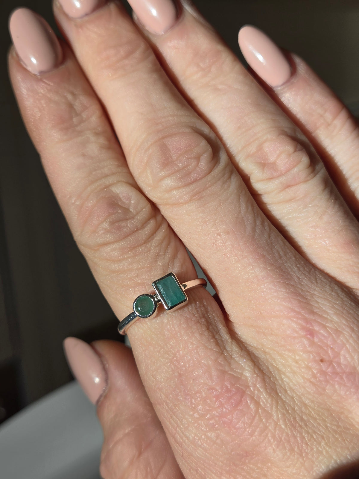Size 9 | emerald Ring | silver 035