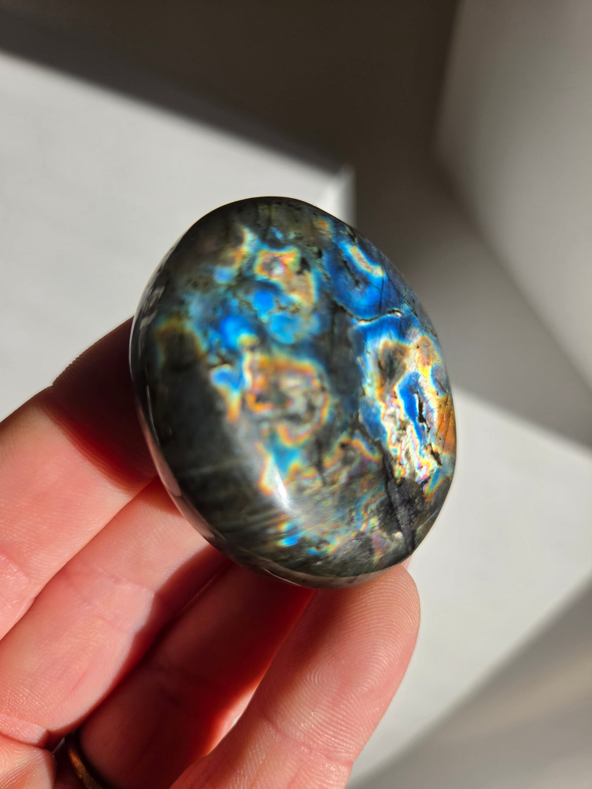 Labradorite Palmstone 004